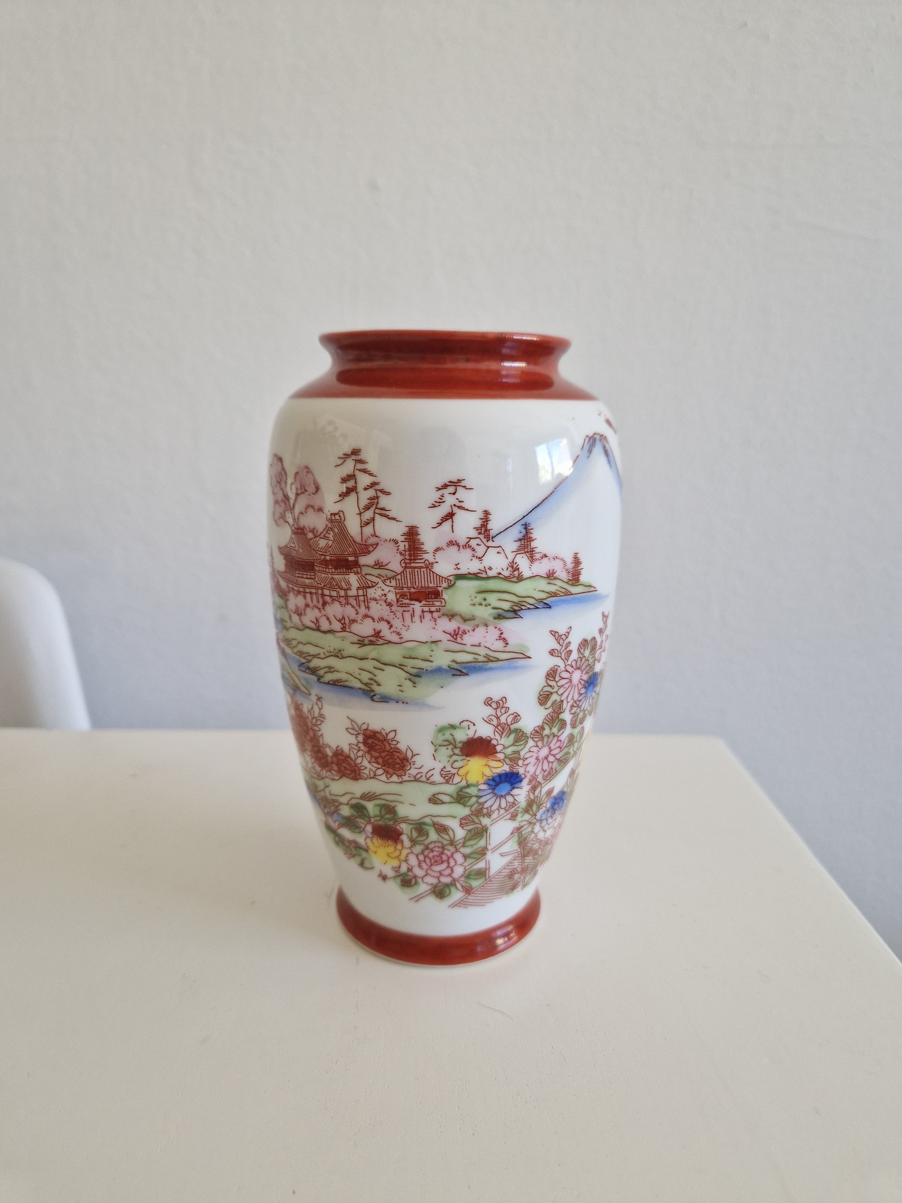Japanese Porcelain Vase | Hand-Painted Geisha & Landscape Scene | Red Seal Mark 西園華製