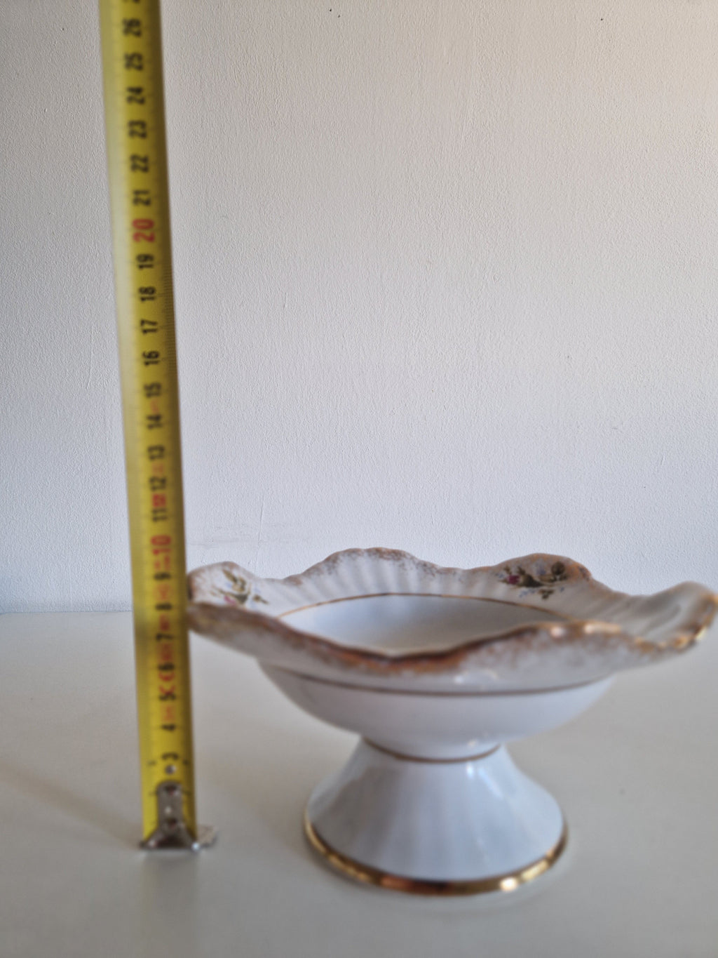 Matching footed compote tazza with scalloped rim and gold detail – side view with measurements