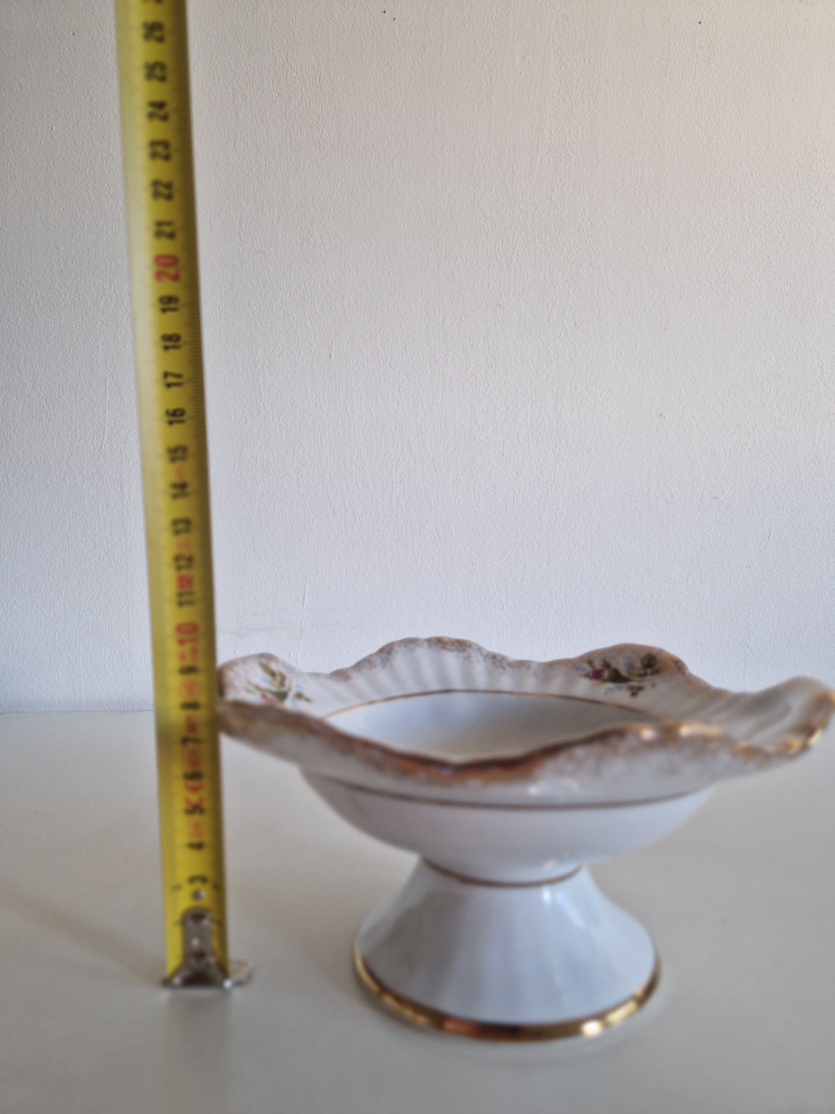 Matching footed compote tazza with scalloped rim and gold detail – side view with measurements