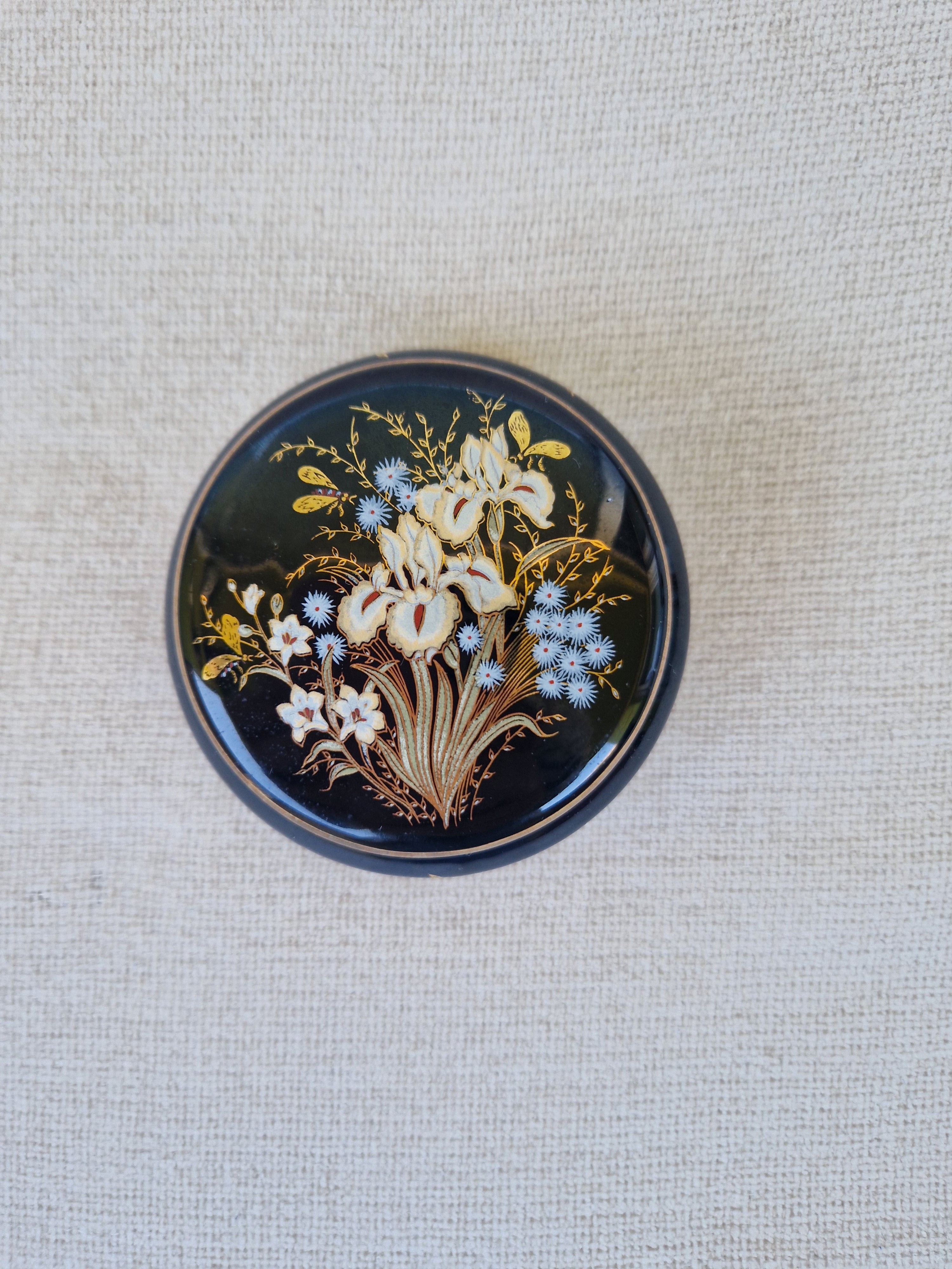 Boîte à bibelots vintage en verre bleu cobalt grec | Bouquet d'iris peint à la main | Or 24 carats | Fabriqué en Grèce