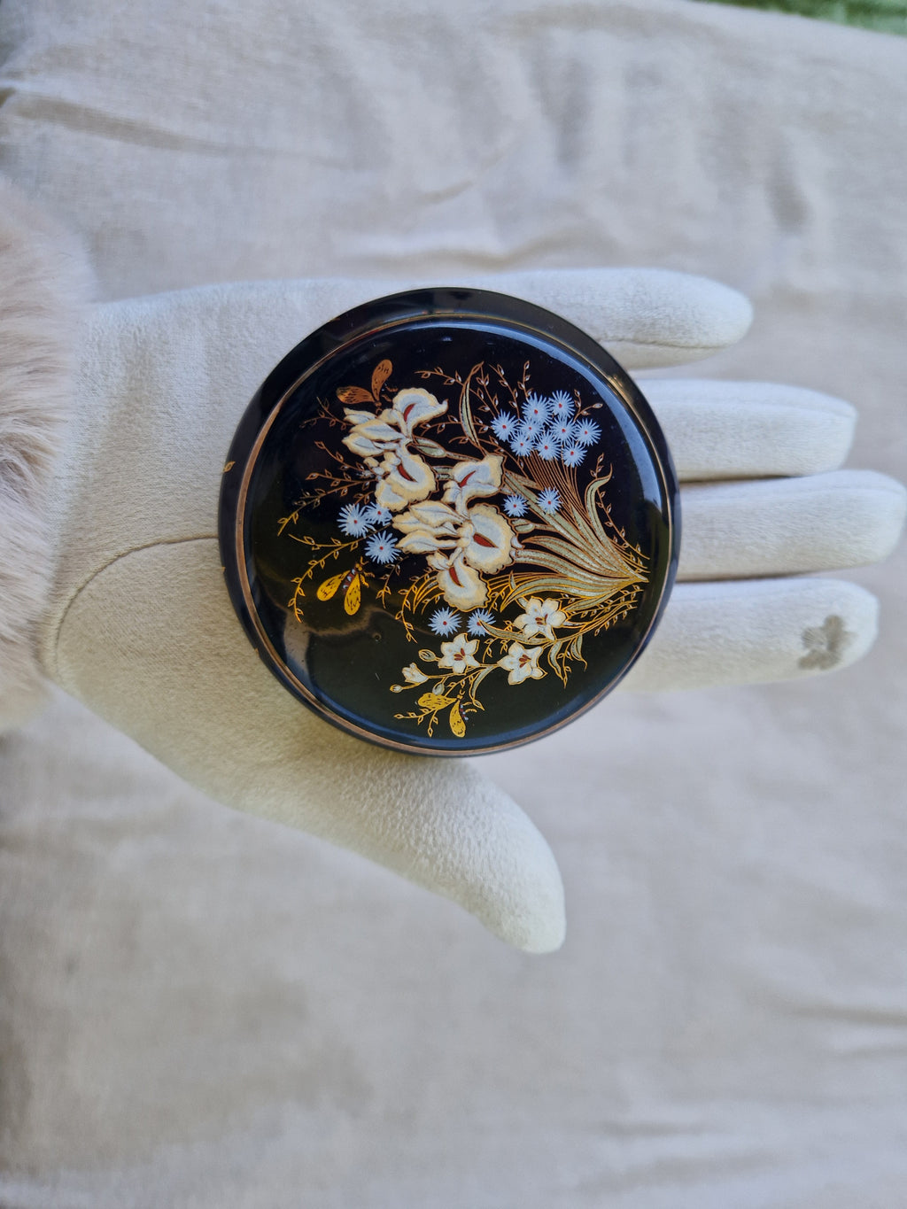 Boîte à bibelots vintage en verre bleu cobalt grec | Bouquet d'iris peint à la main | Or 24 carats | Fabriqué en Grèce