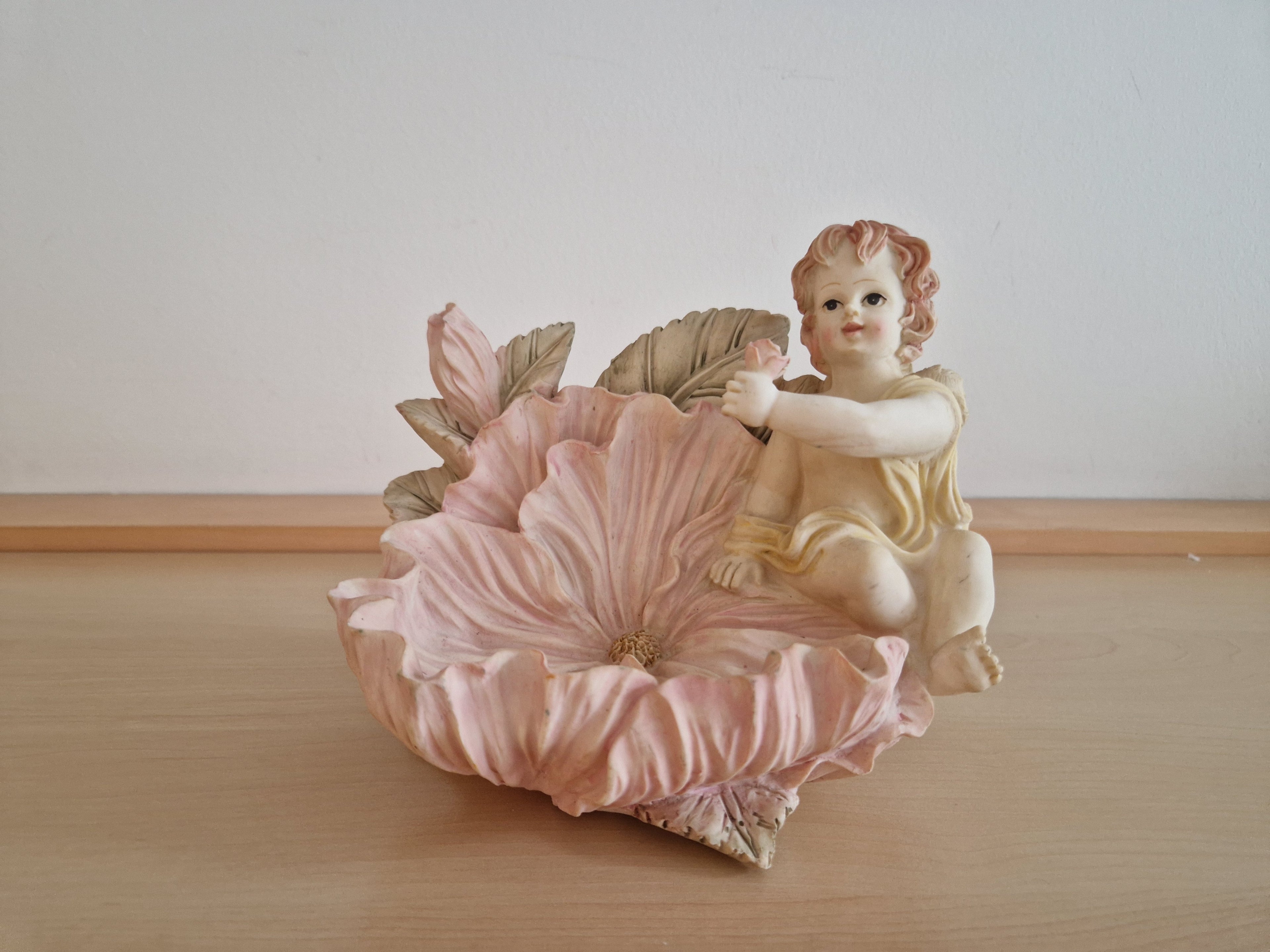 Vintage Cherub & Pink Flower Wall Plaque – Resin, Romantic Wall Decor