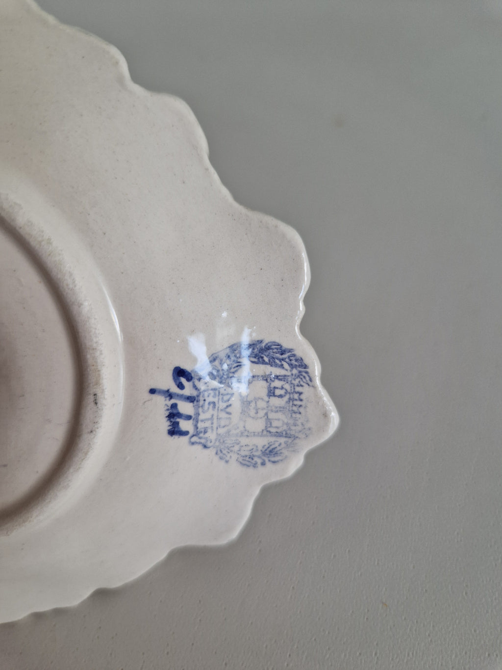 Vintage White Ceramic Chamberstick – Acanthus Leaf Relief, Rococo Style