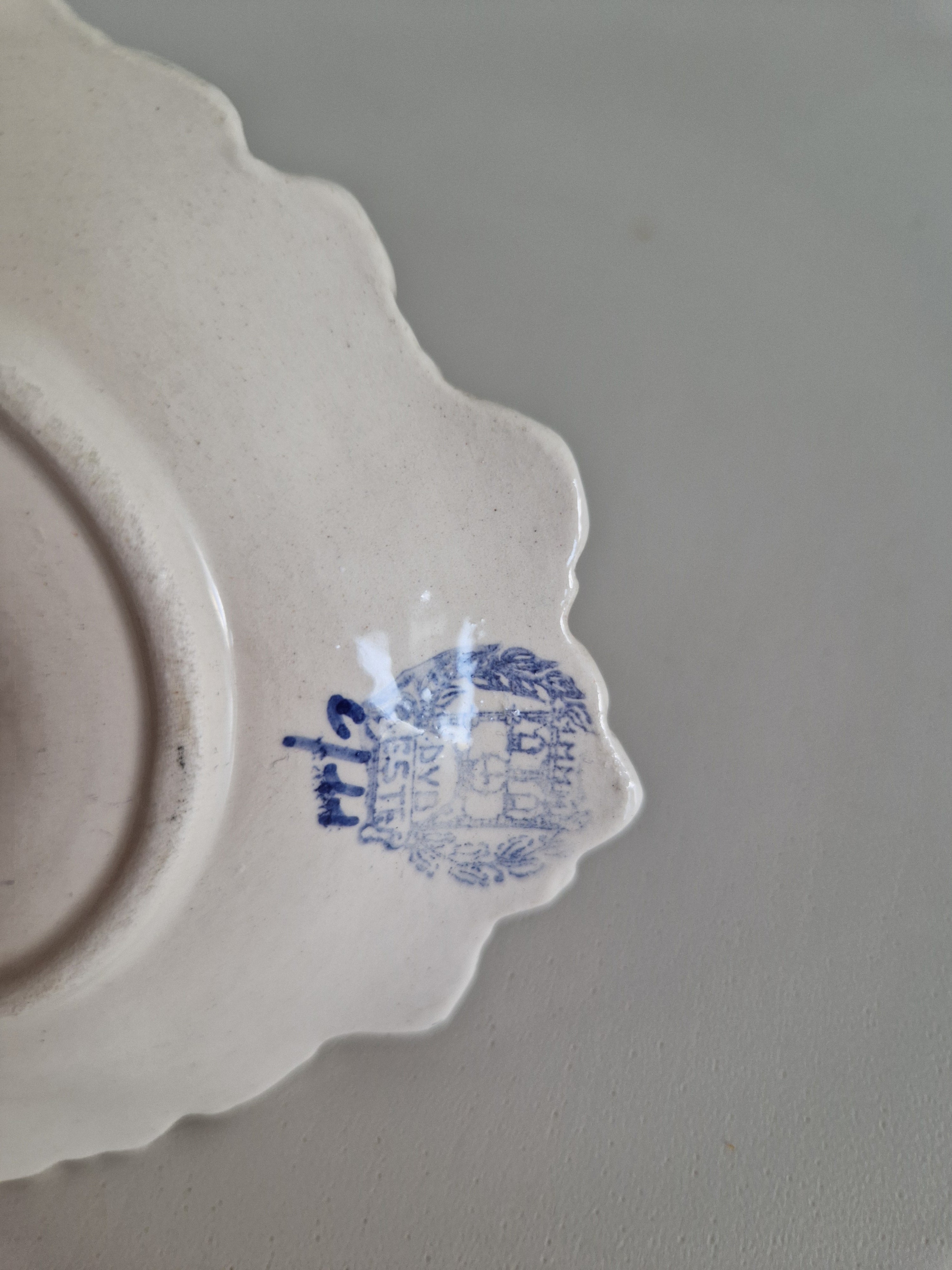 Vintage White Ceramic Chamberstick – Acanthus Leaf Relief, Rococo Style