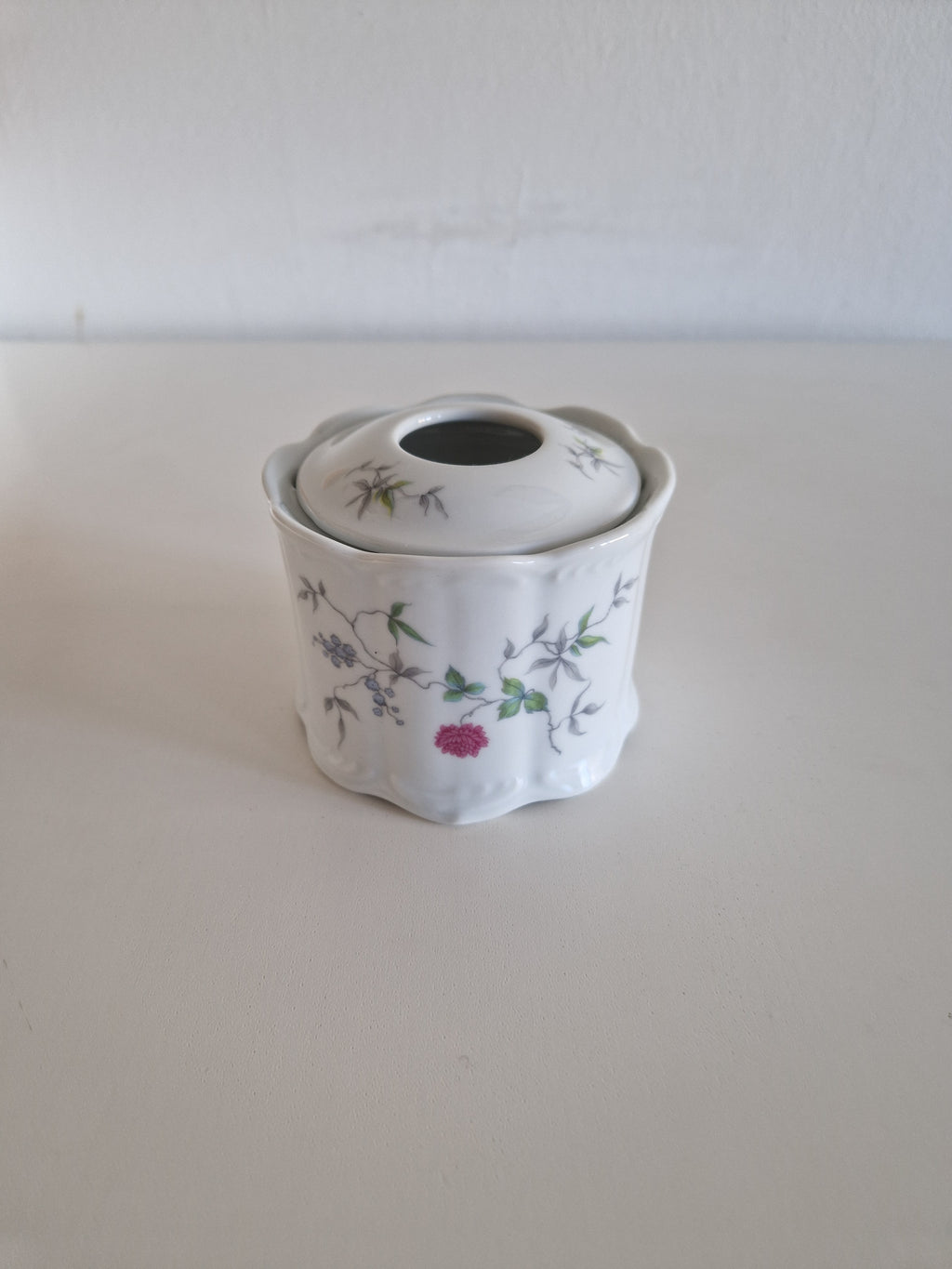 Vintage Royal KPM Bavaria Porcelain Hair Receiver, Floral Vanity Pot, 8 cm