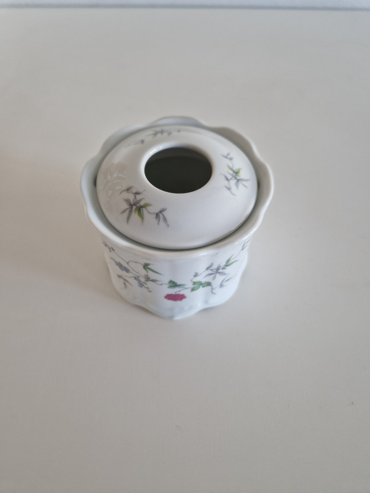 Vintage Royal KPM Bavaria Porcelain Hair Receiver, Floral Vanity Pot, 8 cm