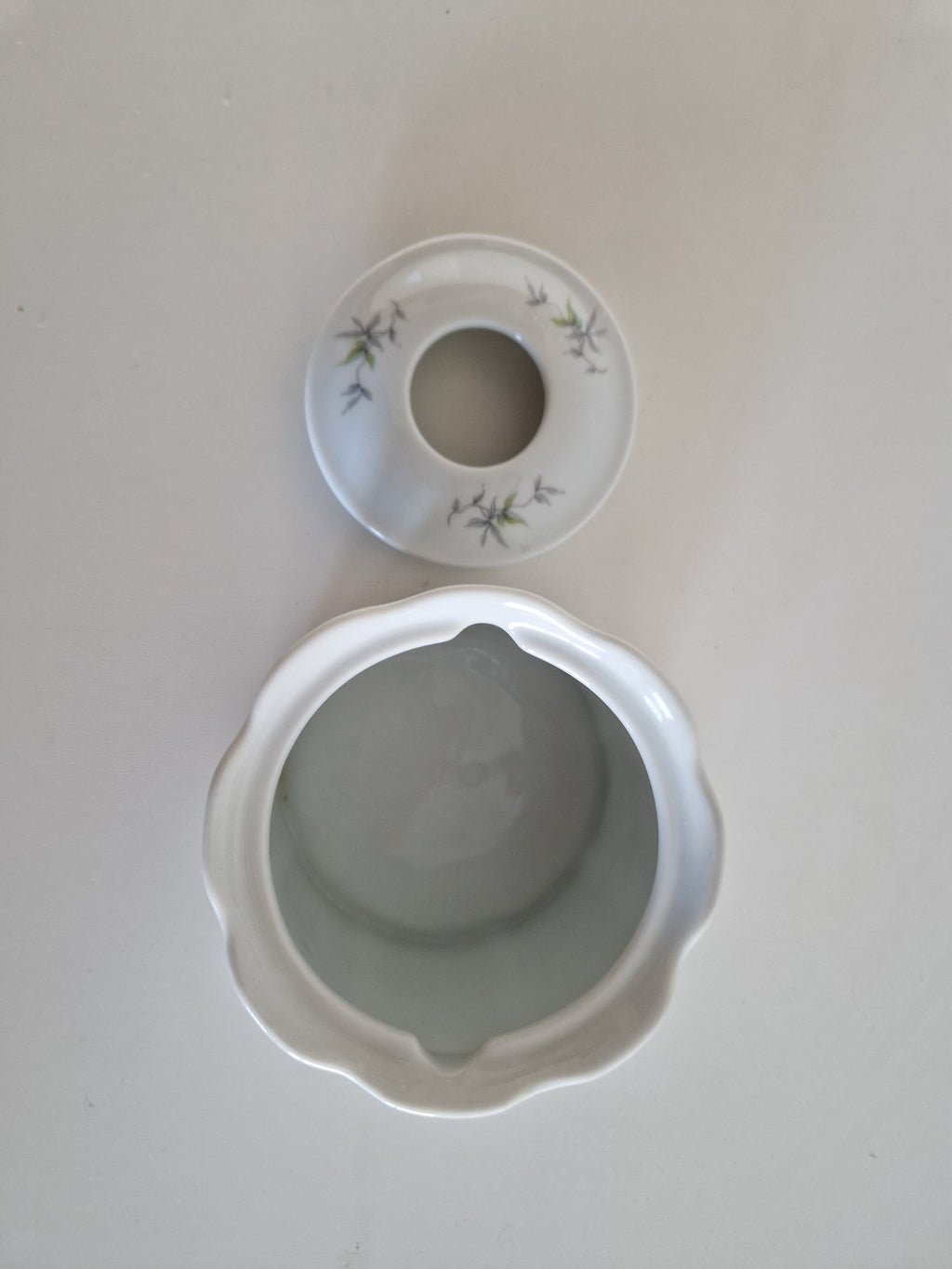Vintage Royal KPM Bavaria Porcelain Hair Receiver, Floral Vanity Pot, 8 cm