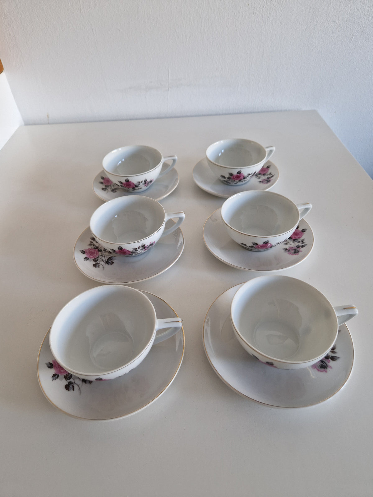 Vintage Japanese Porcelain Tea Set, Mount Fuji Mark (Daiko/Taiko), Hand-Painted Pink Roses, Gold Trim, Mid-Century Tea Service