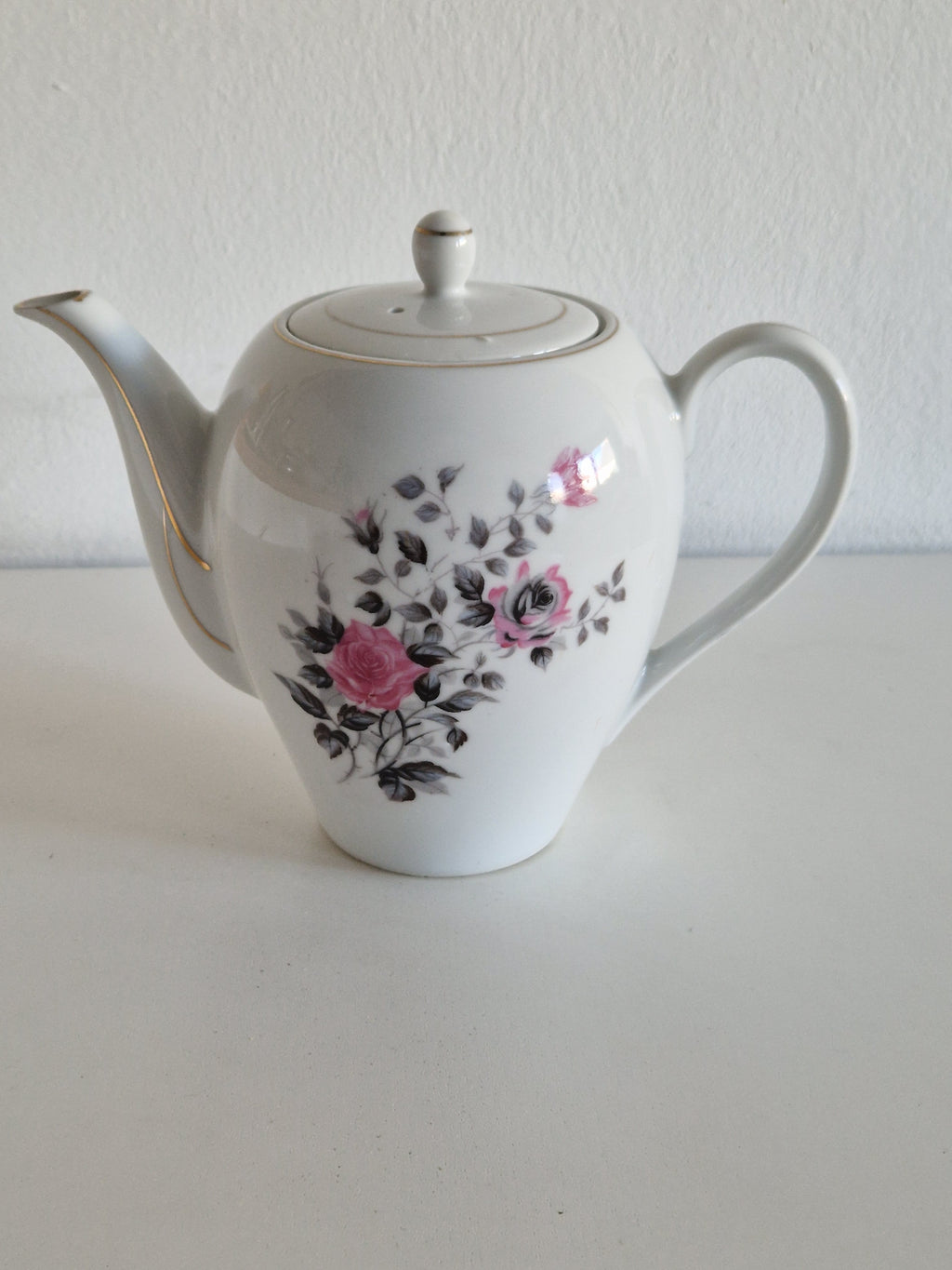 Vintage Japanese Porcelain Tea Set, Mount Fuji Mark (Daiko/Taiko), Hand-Painted Pink Roses, Gold Trim, Mid-Century Tea Service