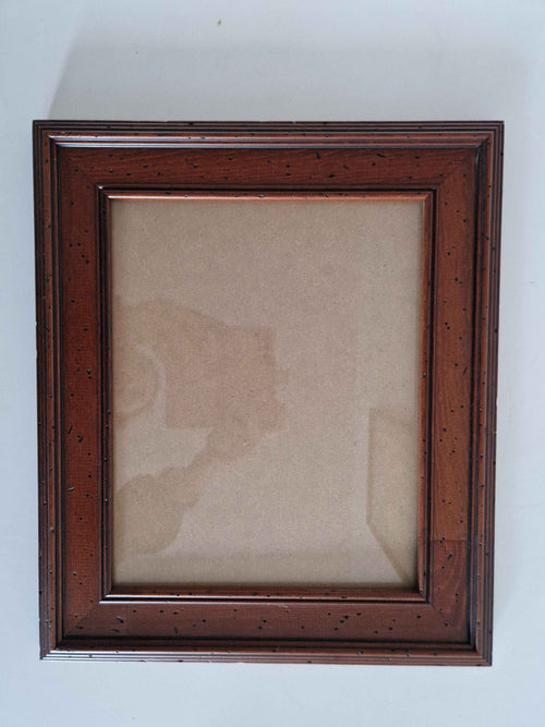Antique Wooden Picture Frame - Elevate Your Decor with Vintage Charm