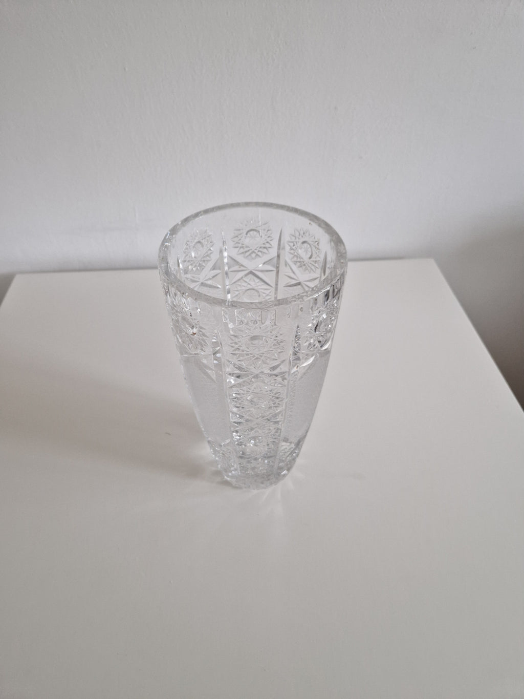 Vintage Heavy Cut Crystal Vase – Octagonal Faceted Cylinder | Star Snowflake Medallions & Crosshatch Diamond Cuts | Sunburst Base | approx. 24 cm