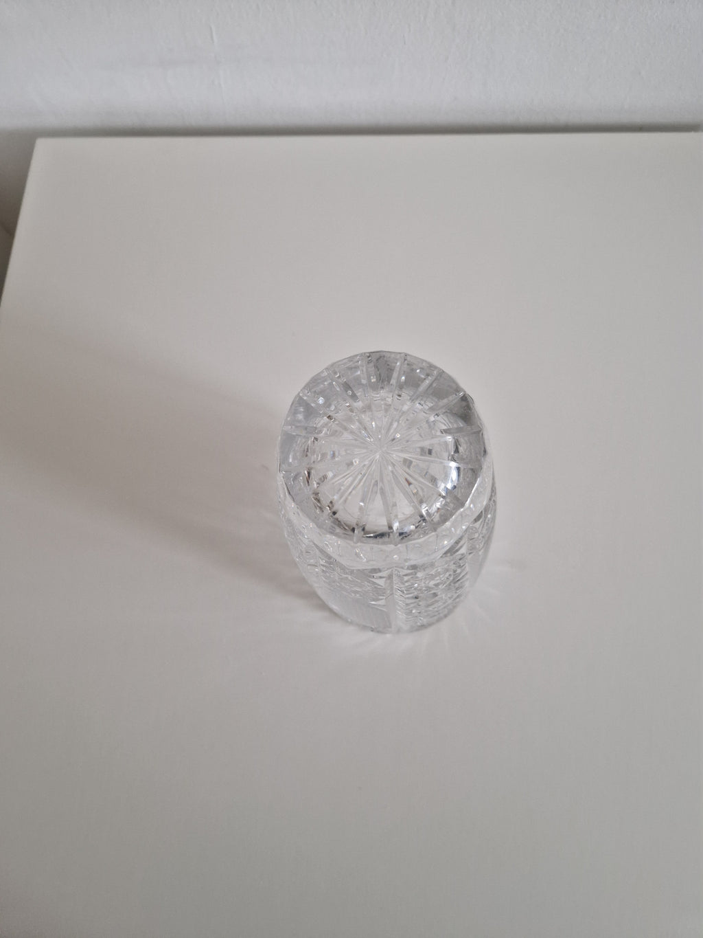 Vintage Heavy Cut Crystal Vase – Octagonal Faceted Cylinder | Star Snowflake Medallions & Crosshatch Diamond Cuts | Sunburst Base | approx. 24 cm