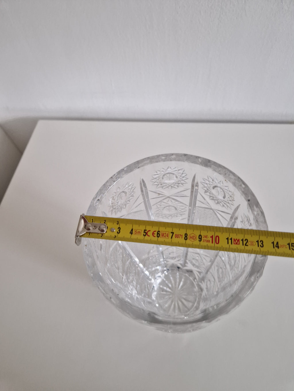 Vintage Heavy Cut Crystal Vase – Octagonal Faceted Cylinder | Star Snowflake Medallions & Crosshatch Diamond Cuts | Sunburst Base | approx. 24 cm