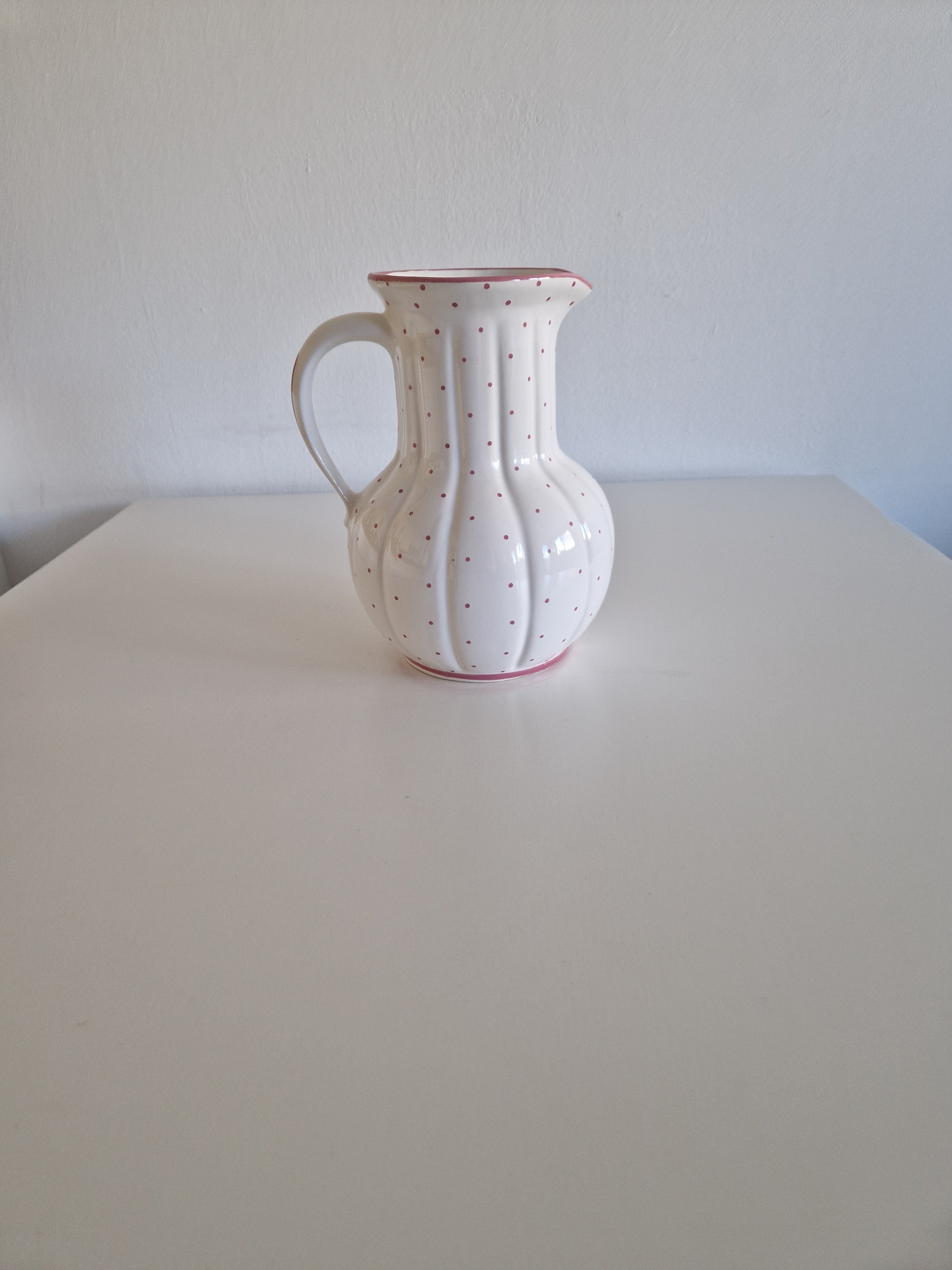 Vintage Gmundner Keramik Jug | Rotgeflammt Red Dot Pattern | Ribbed Lobed Form | Model 560, c. Mid-20th Century