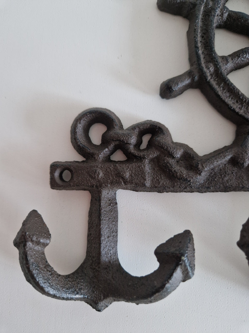 Vintage Cast Iron Nautical Wall Hook Rack | Ship's Wheel Crown & 3 Anchor Hooks | Dark Antiqued Iron Finish