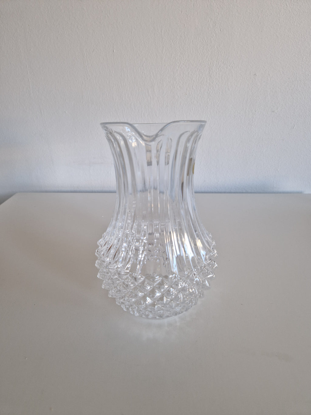 Vintage Cristal d'Arques Kristallkanne | Diamant-Noppen- & Rillenschliff | Französische Kristallkanne, ca. Mitte-Ende 20. Jahrhundert