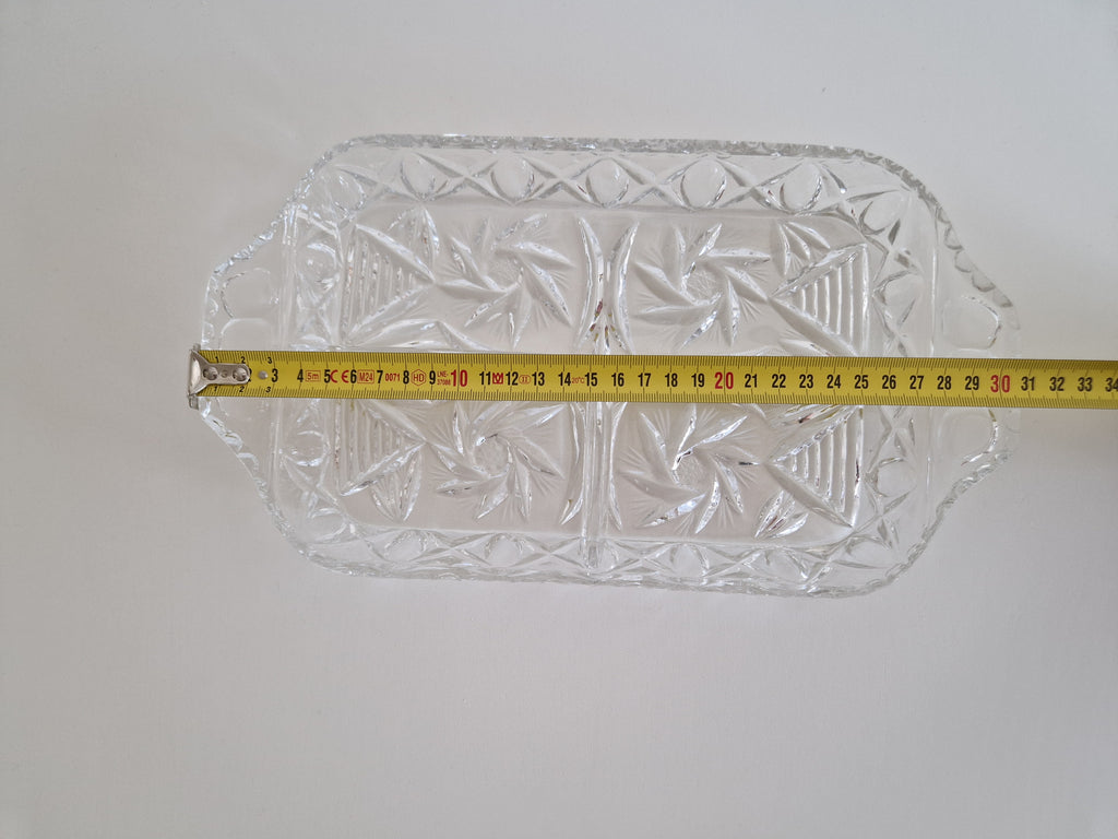Plat de service rectangulaire en verre pressé vintage, à sections, motif « Pinwheel & Diamond », avec poignées à onglets