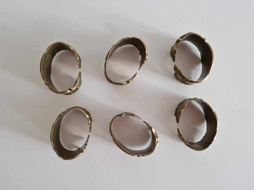 Set of 6 Vintage Brass Napkin Rings – Embossed Acanthus Palmette Motif
