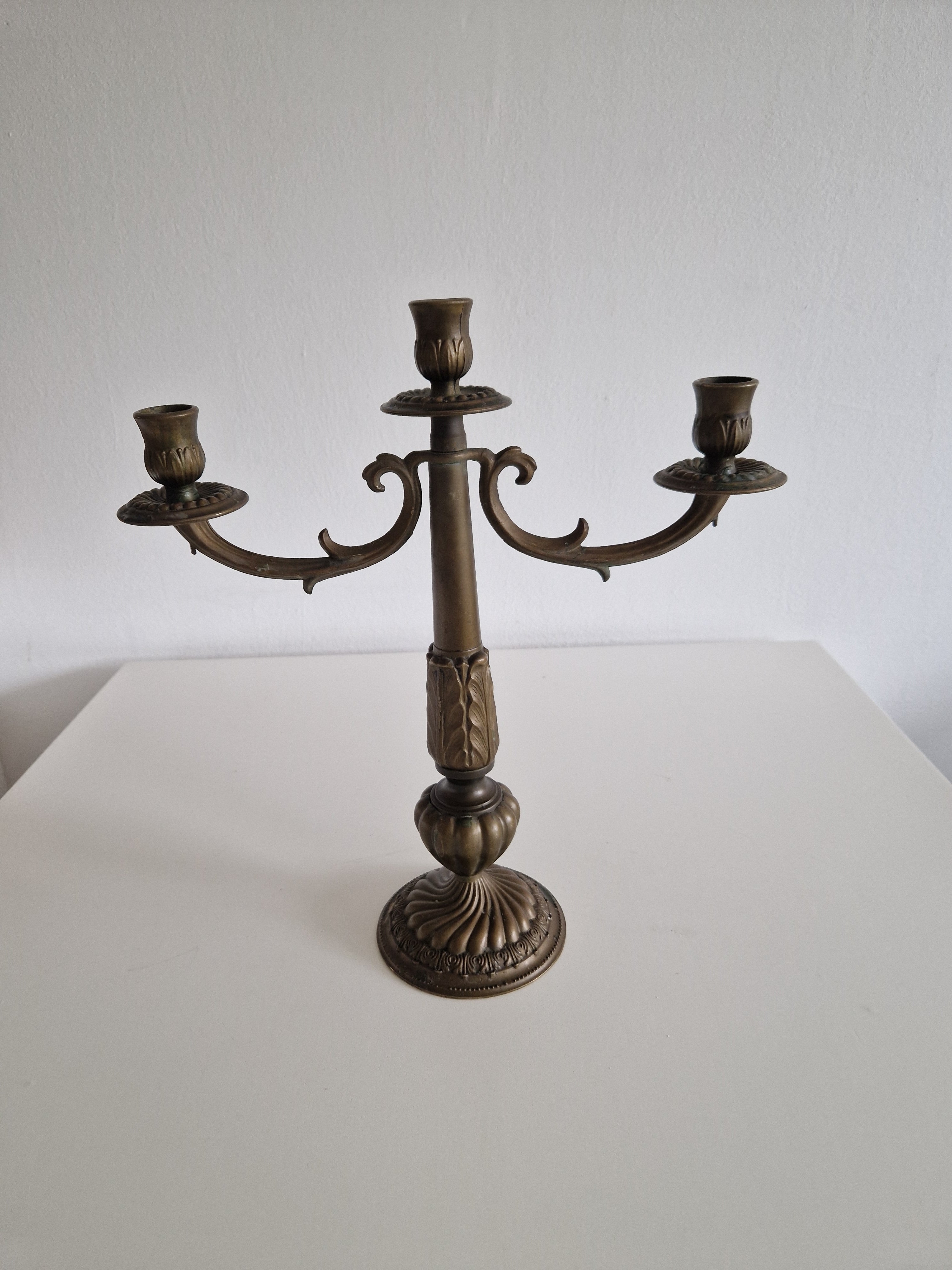 Antique Brass 3-Arm Candelabra – Empire Neoclassical, Acanthus & Gadroon Detail