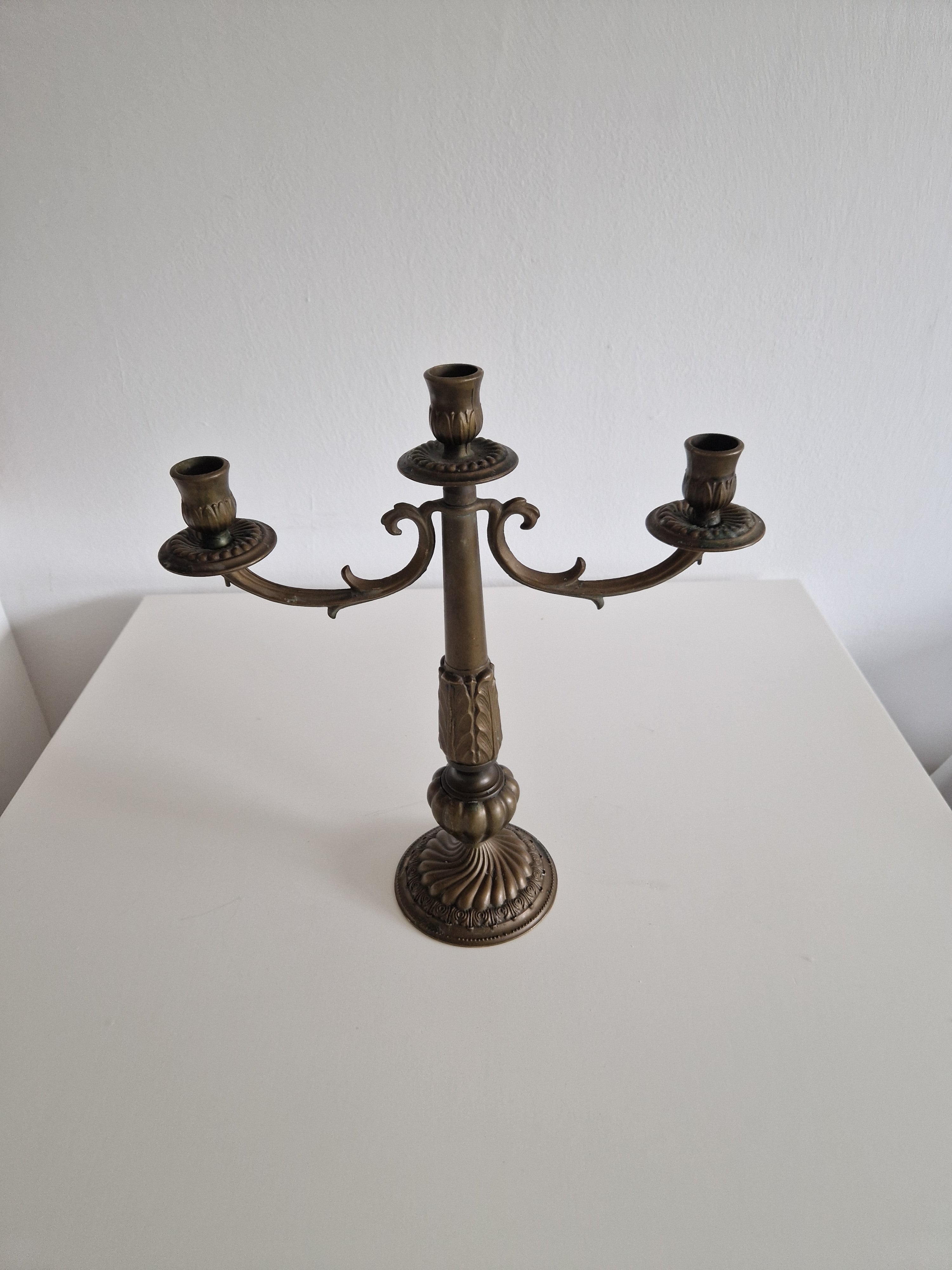 Antique Brass 3-Arm Candelabra – Empire Neoclassical, Acanthus & Gadroon Detail