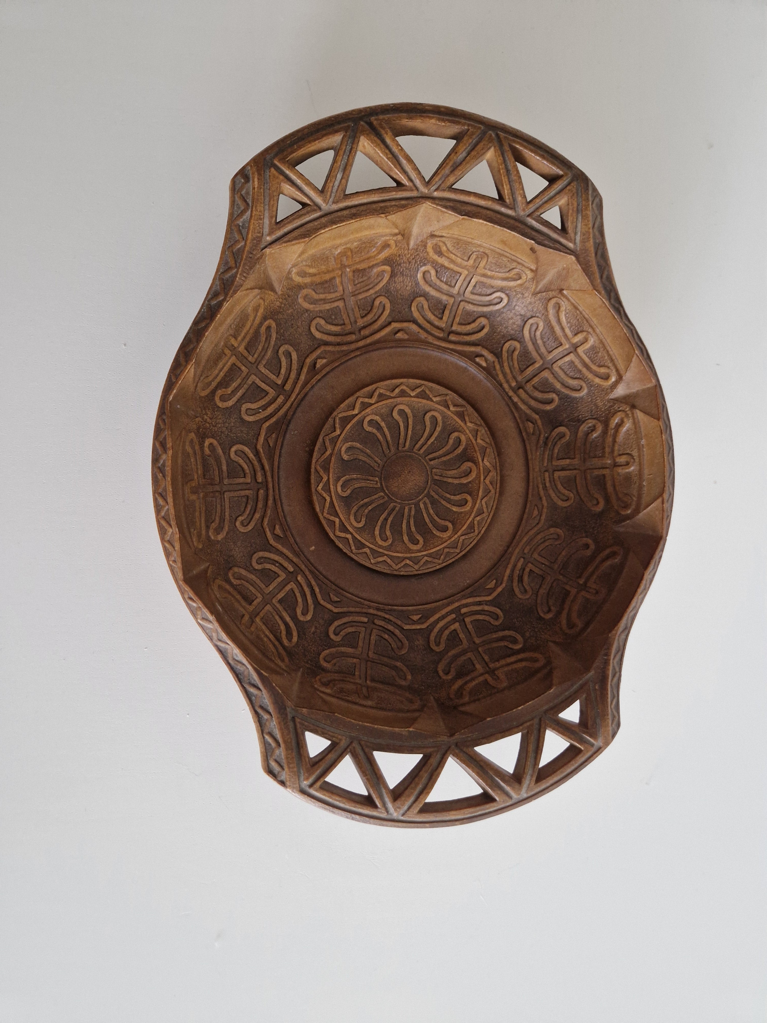 Vintage Mid-Century Italian Hand-Carved Wooden Bowl with Pierced Handles — Celtic Knotwork, Made in Italy