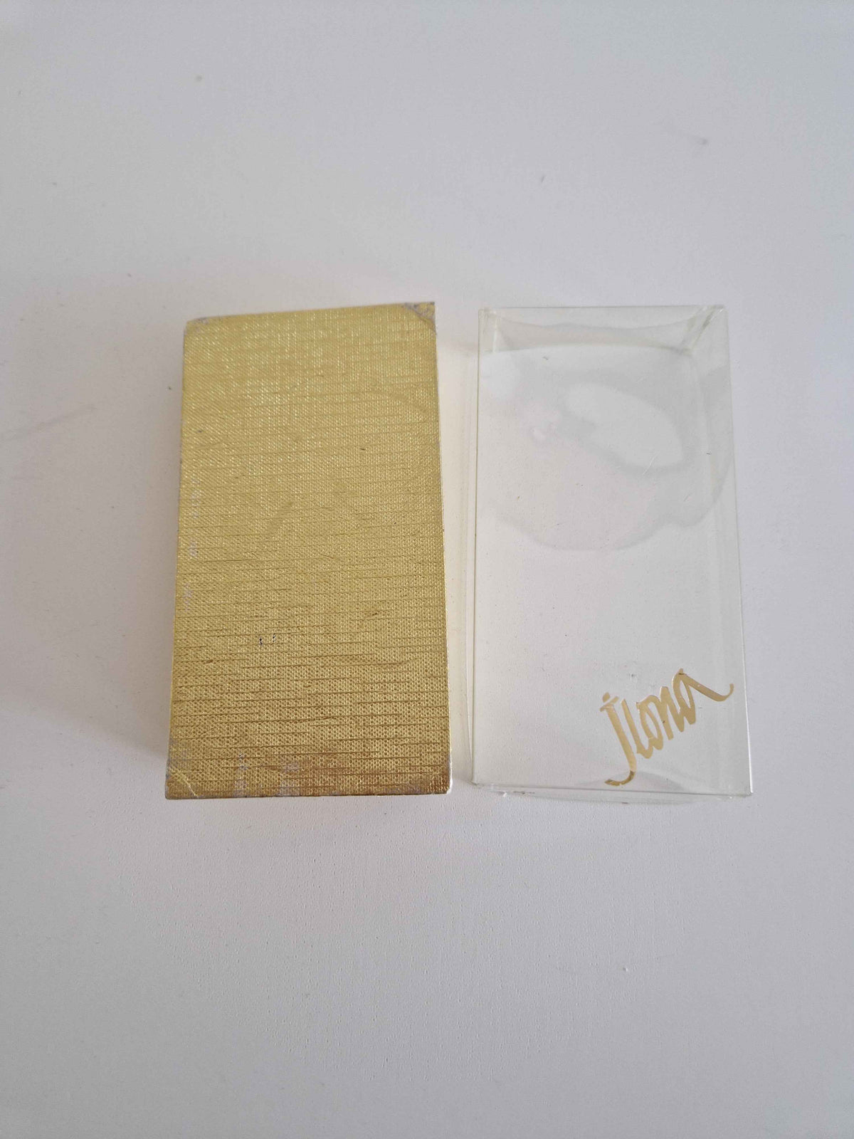 Vintage Ilona Perfume Atomiser: Exquisite Mid-Century Vanity Collectible with Original Box