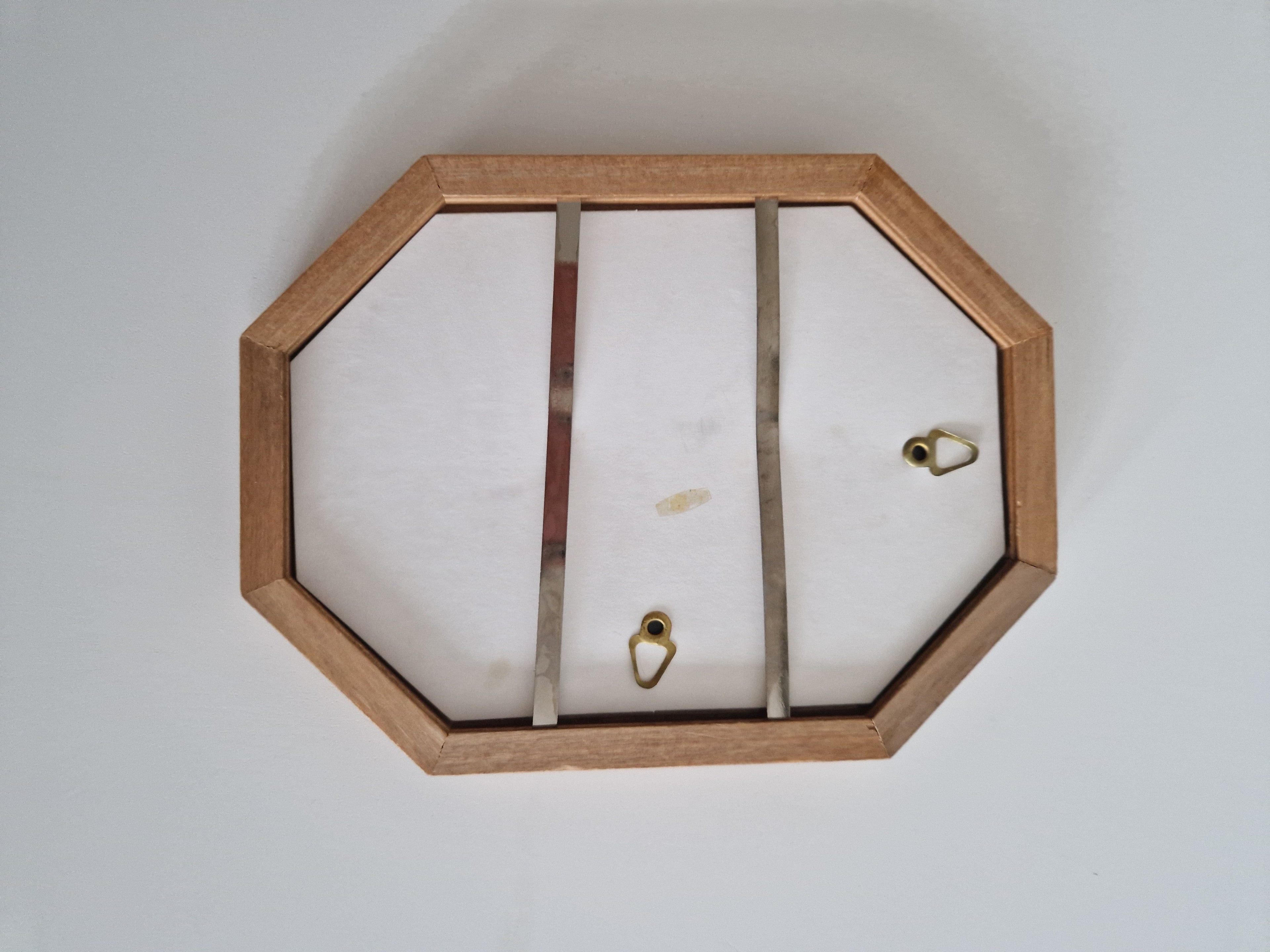 Cadre photo octogonal en bois vintage | Noyer miel | 22×17cm | Prêt à accrocher