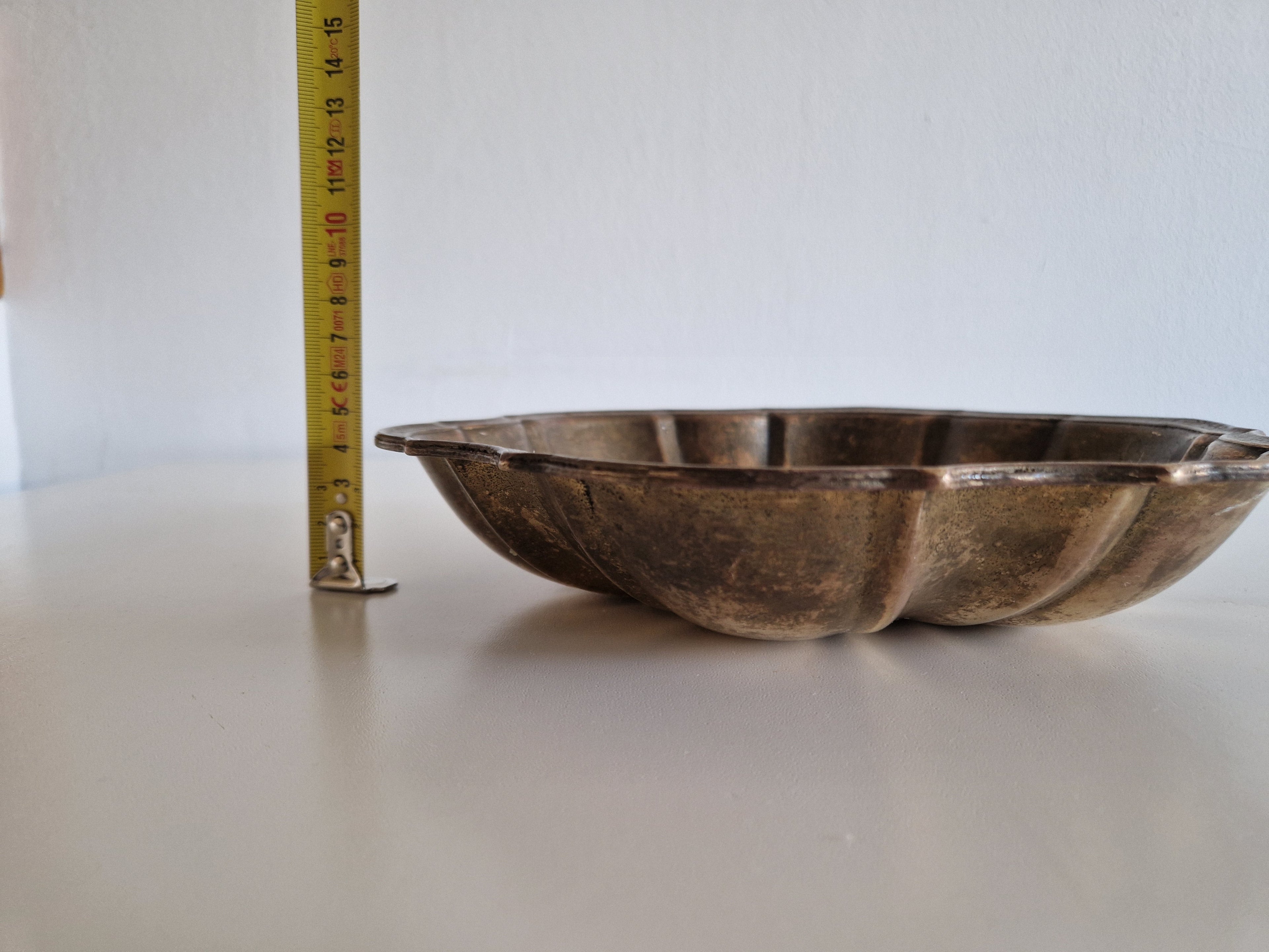 Vintage silver-plated flower dish — side view with tape measure showing height approx. 4 cm