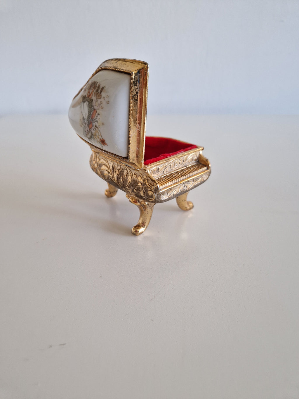 Vintage Miniature Grand Piano Trinket Box — Porcelain Lid, Gold-Tone Metal, Made in Japan