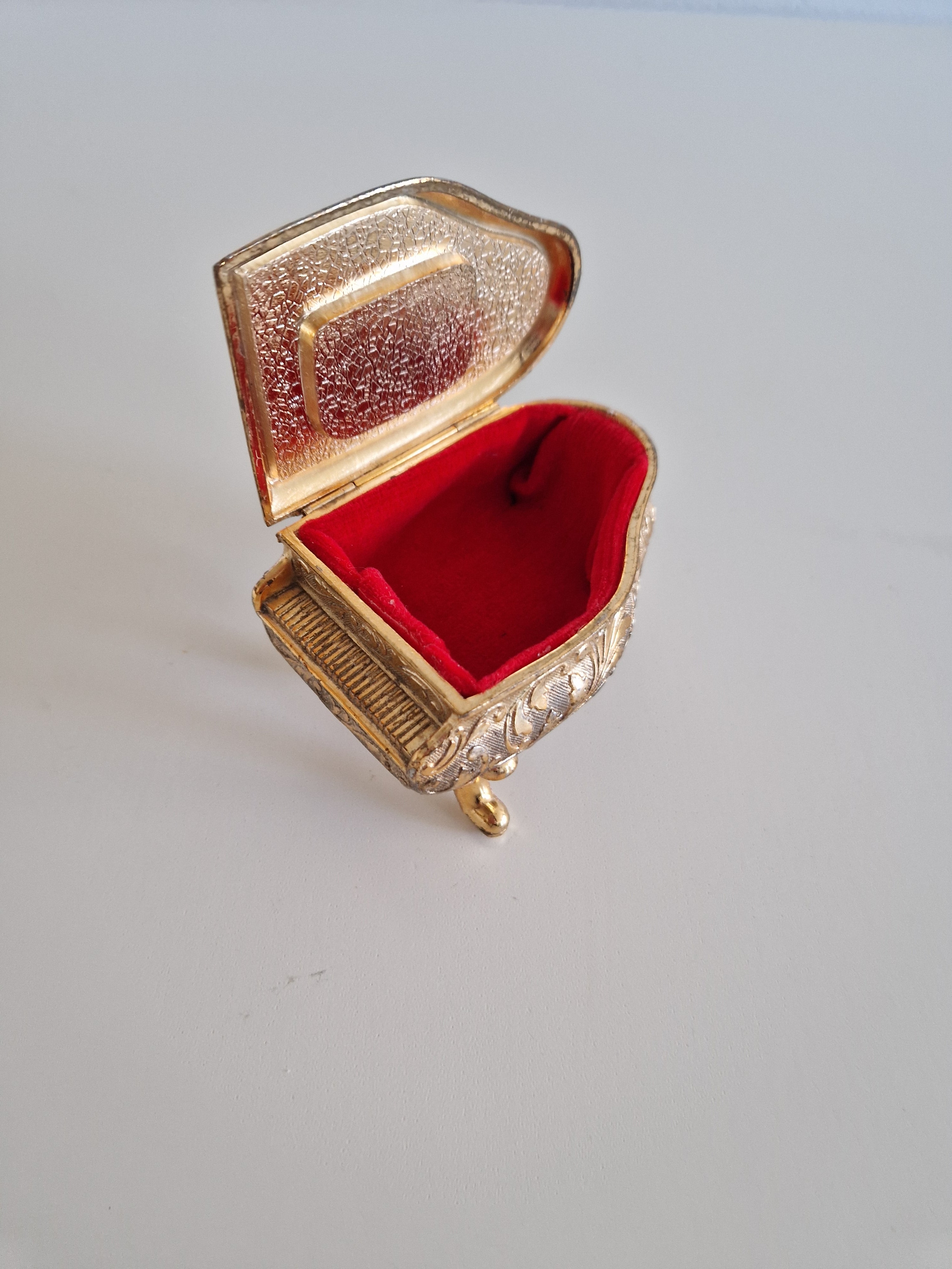 Vintage Miniature Grand Piano Trinket Box — Porcelain Lid, Gold-Tone Metal, Made in Japan