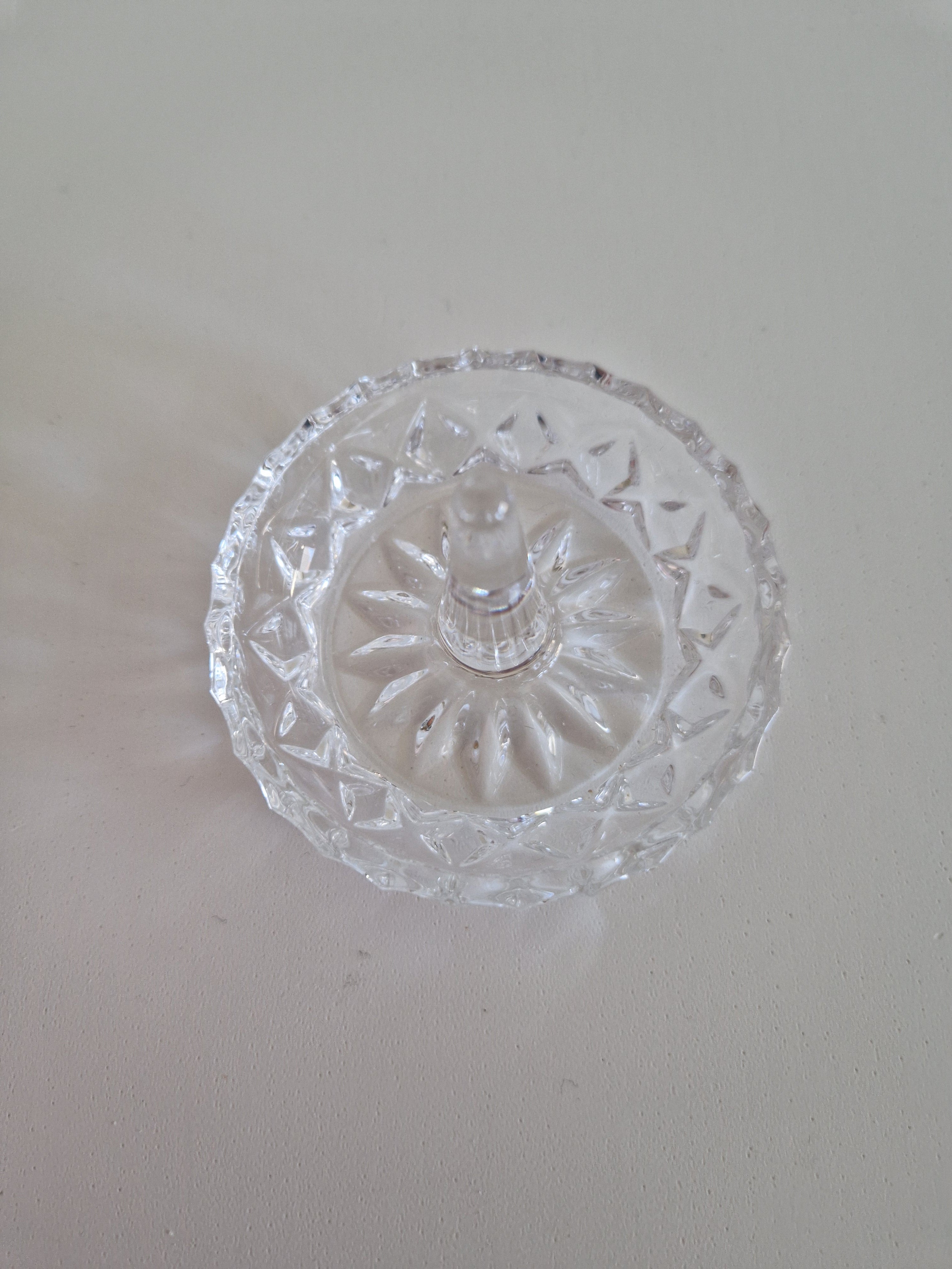 Vintage Cut Crystal Ring Holder — Diamond & Sunburst Pattern, European