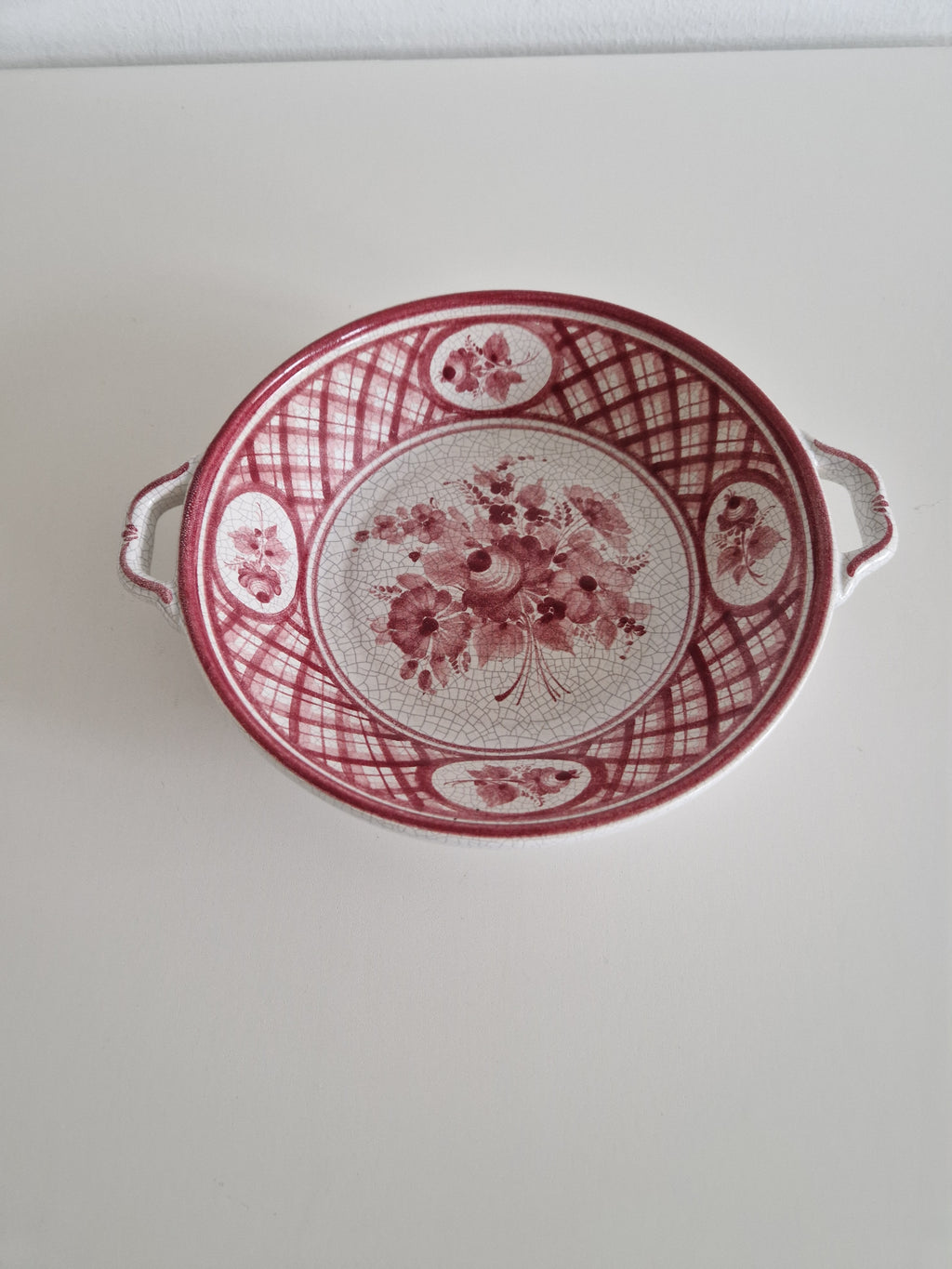 Gmundner Keramik Austria Hand-Painted Serving Bowl — Pink Floral Lattice | Handmalerei
