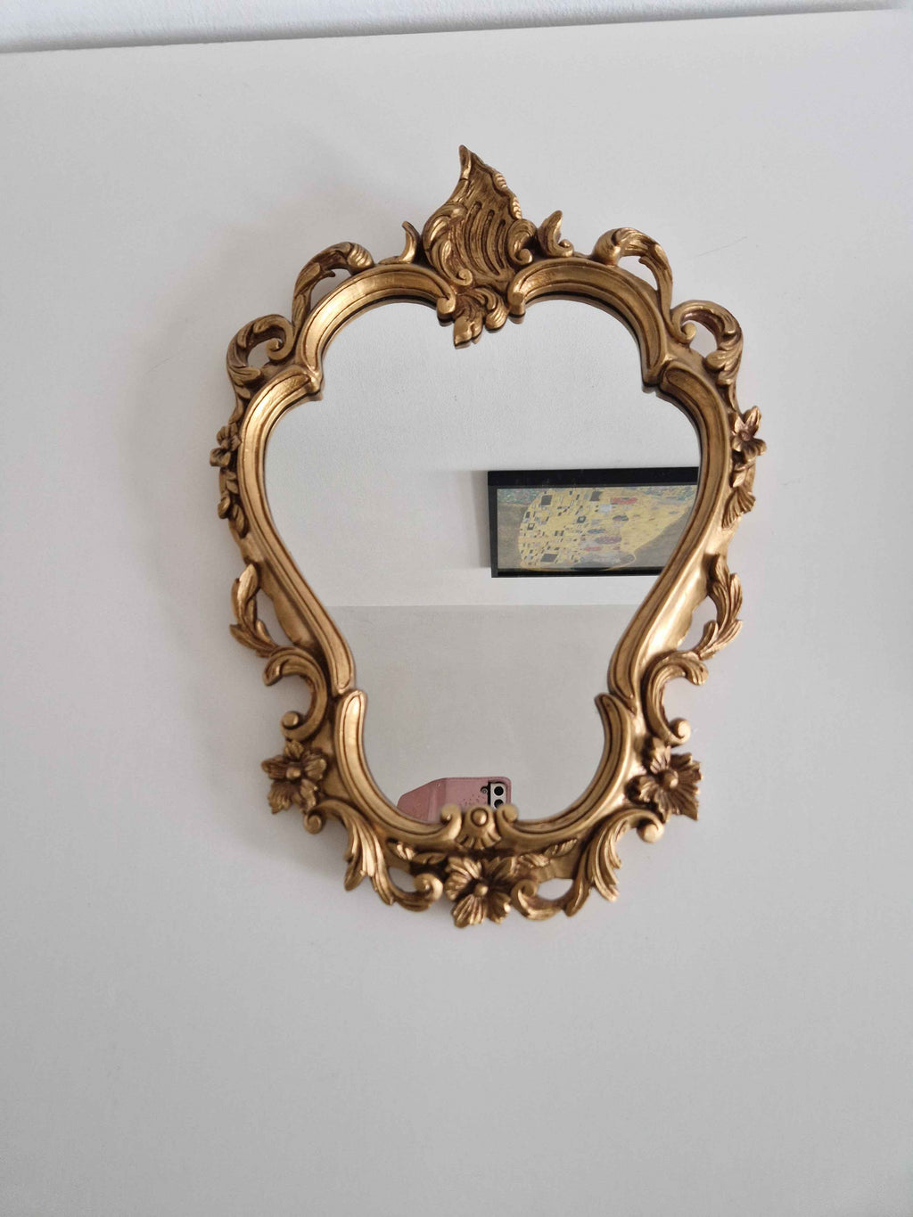 Transform Your Space with the Exquisite Rococo Gilt Wall Mirror