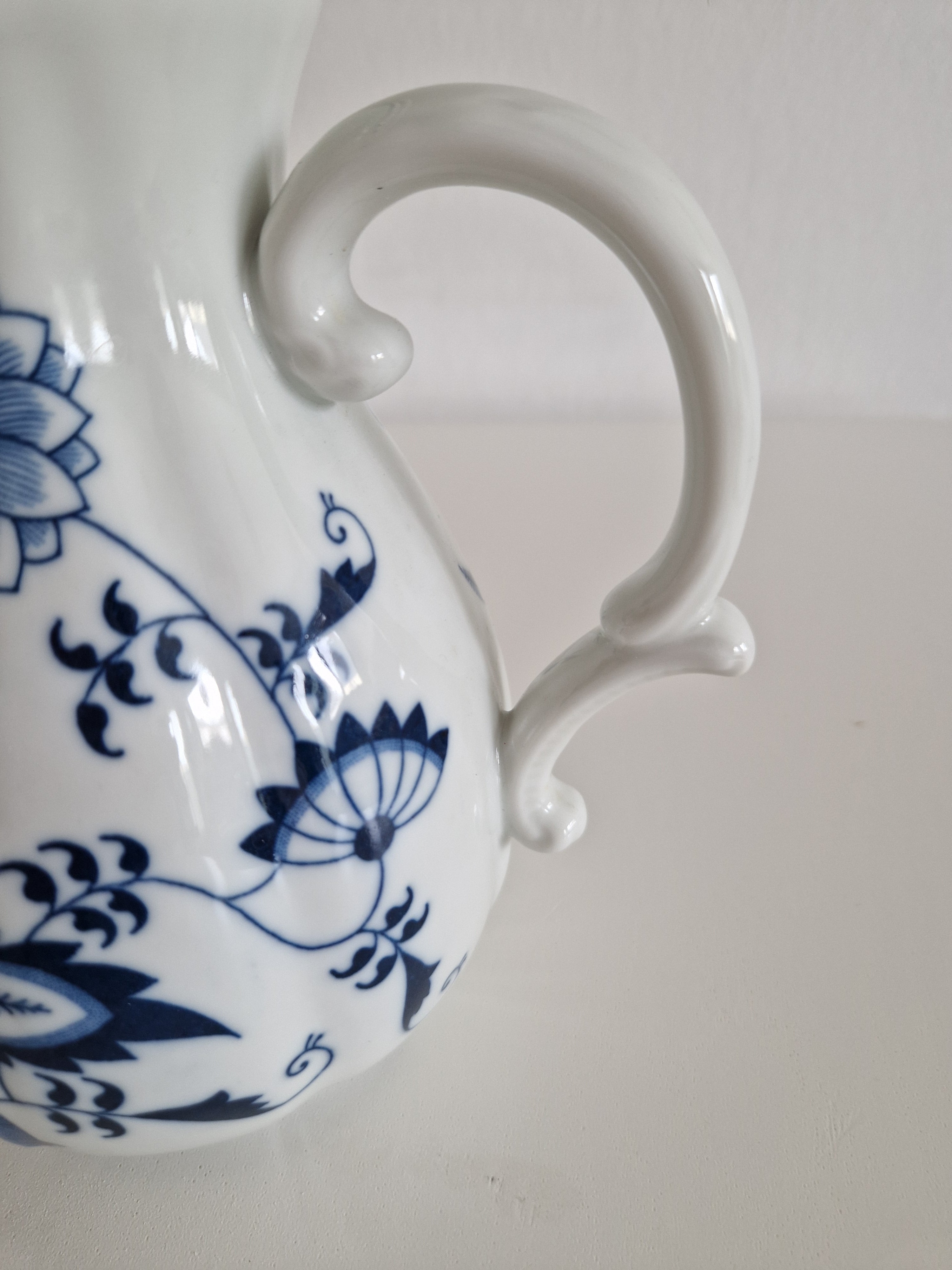 Blaue Donau Japan Porzellan Kaffeekanne mit Deckel – Zwiebelmuster