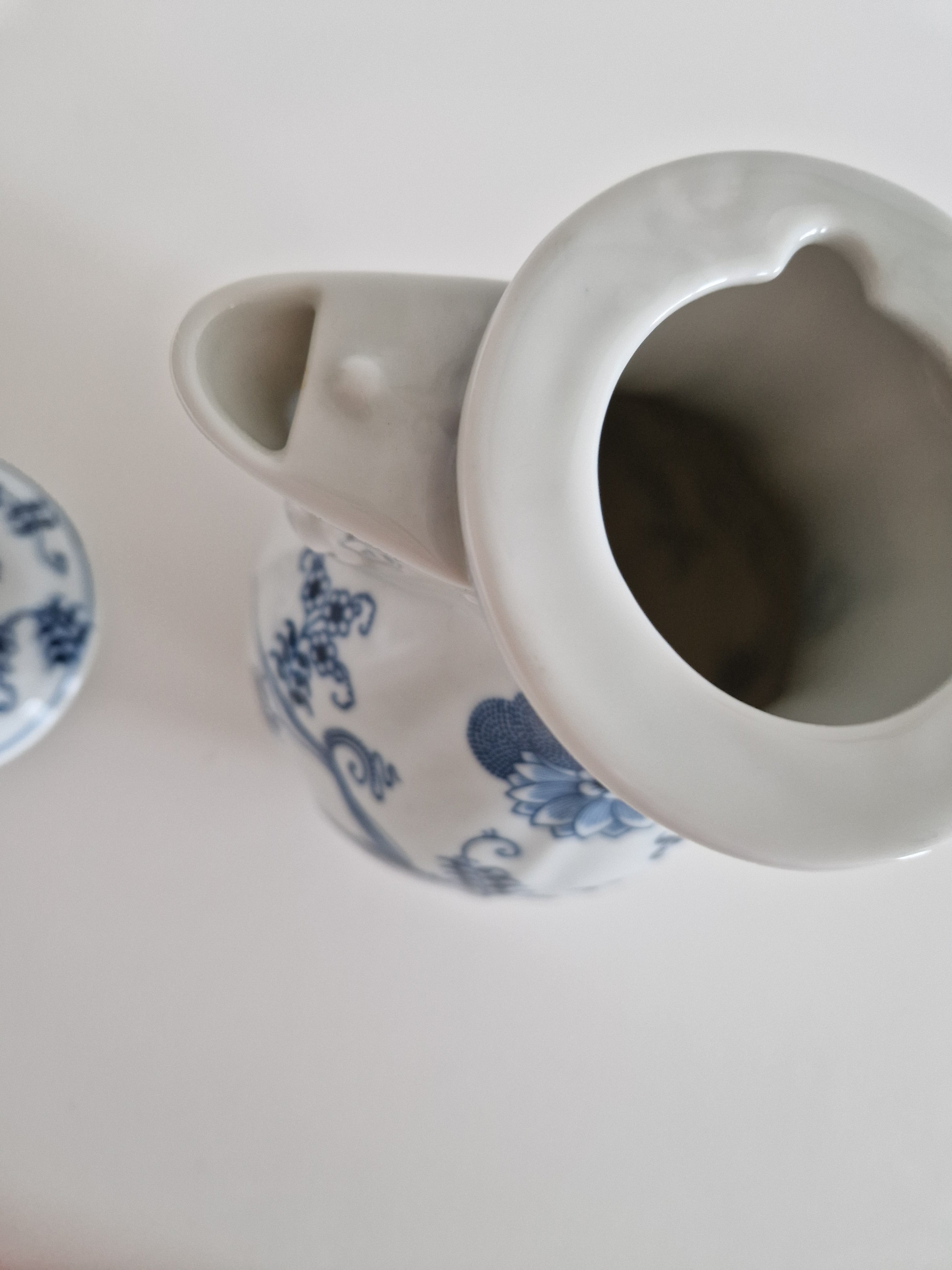 Blaue Donau Japan Porzellan Kaffeekanne mit Deckel – Zwiebelmuster