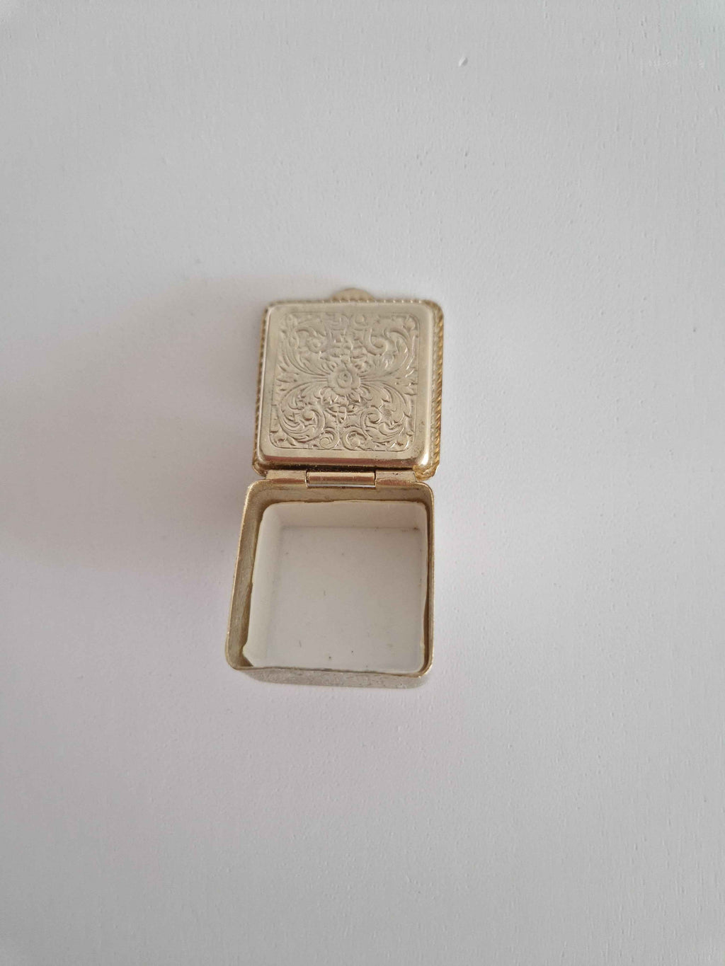 Charming Vintage Pill Box with Porcelain Rose Lid & Engraved Scrollwork