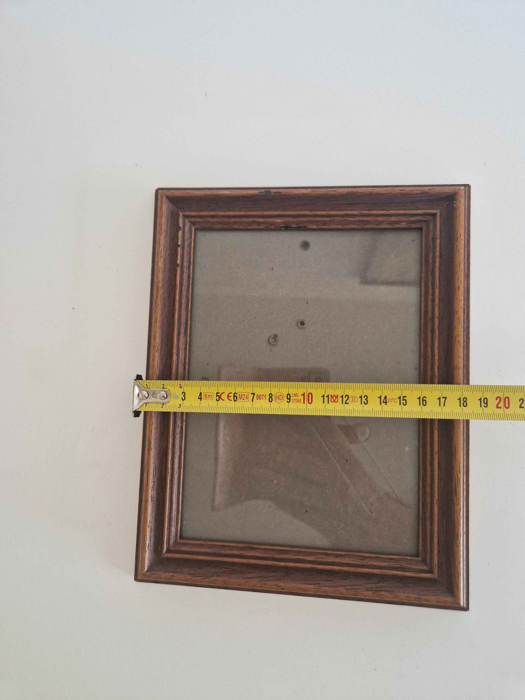 Elegant Vintage Wooden Picture Frame – Classic Walnut Wall Hanging & Desk Display