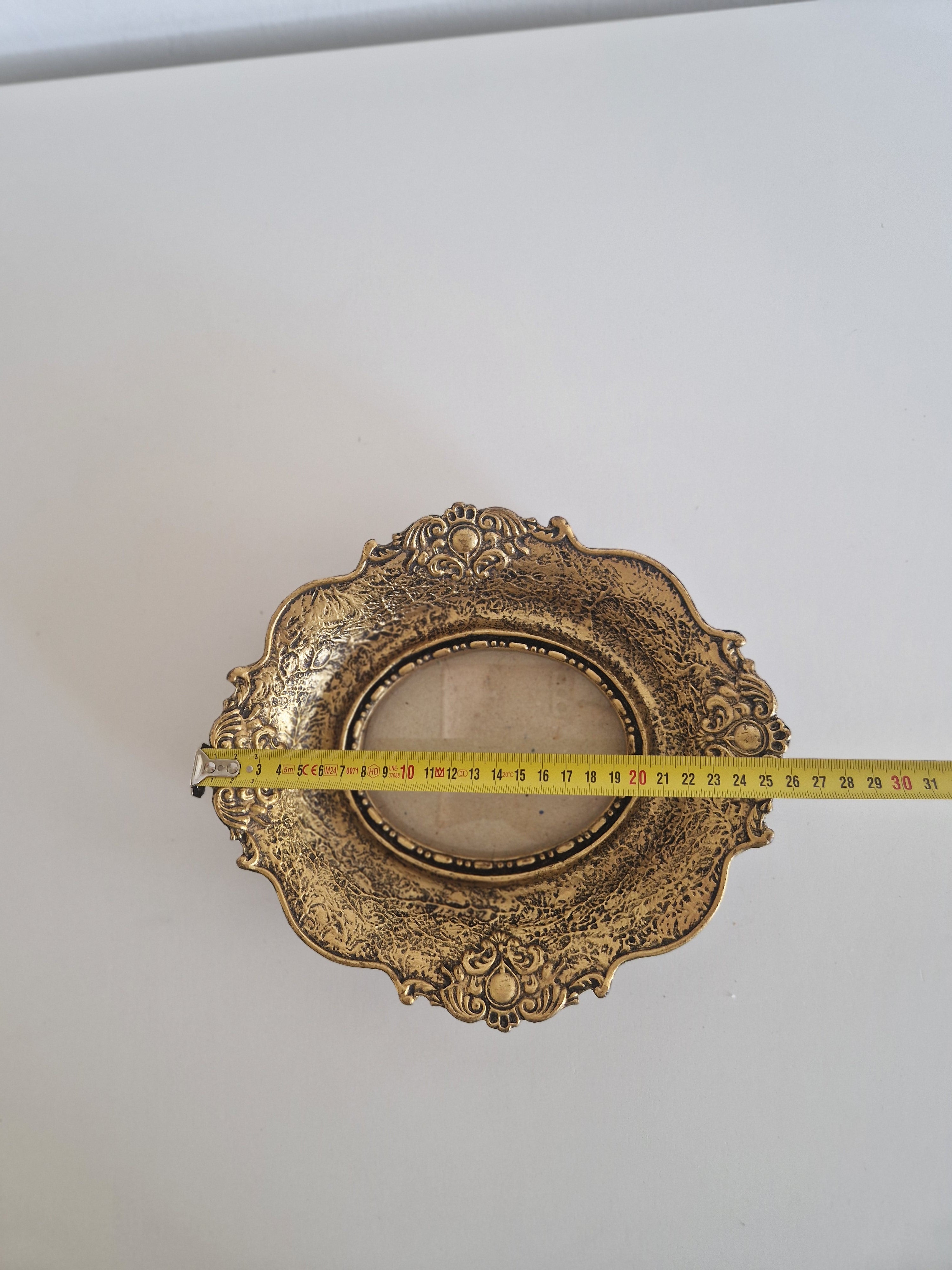 Cadre photo ovale baroque vintage orné | Or antique | Volutes d'acanthe | Ouverture 10×13 cm