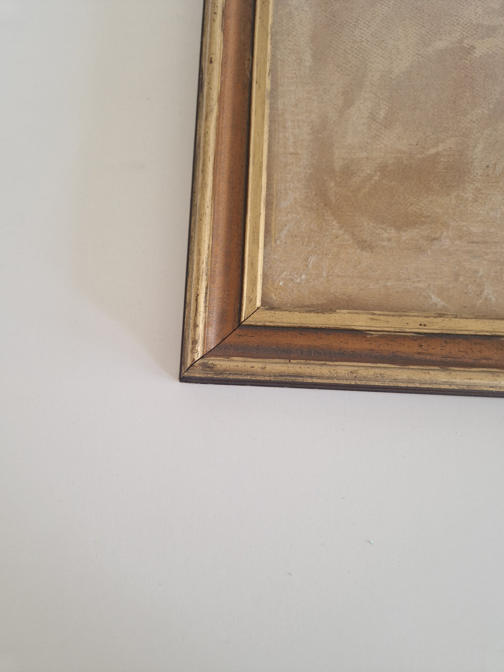 Cadre Photo Vintage en Bois avec Verre – Profil Moulé Marron et Doré