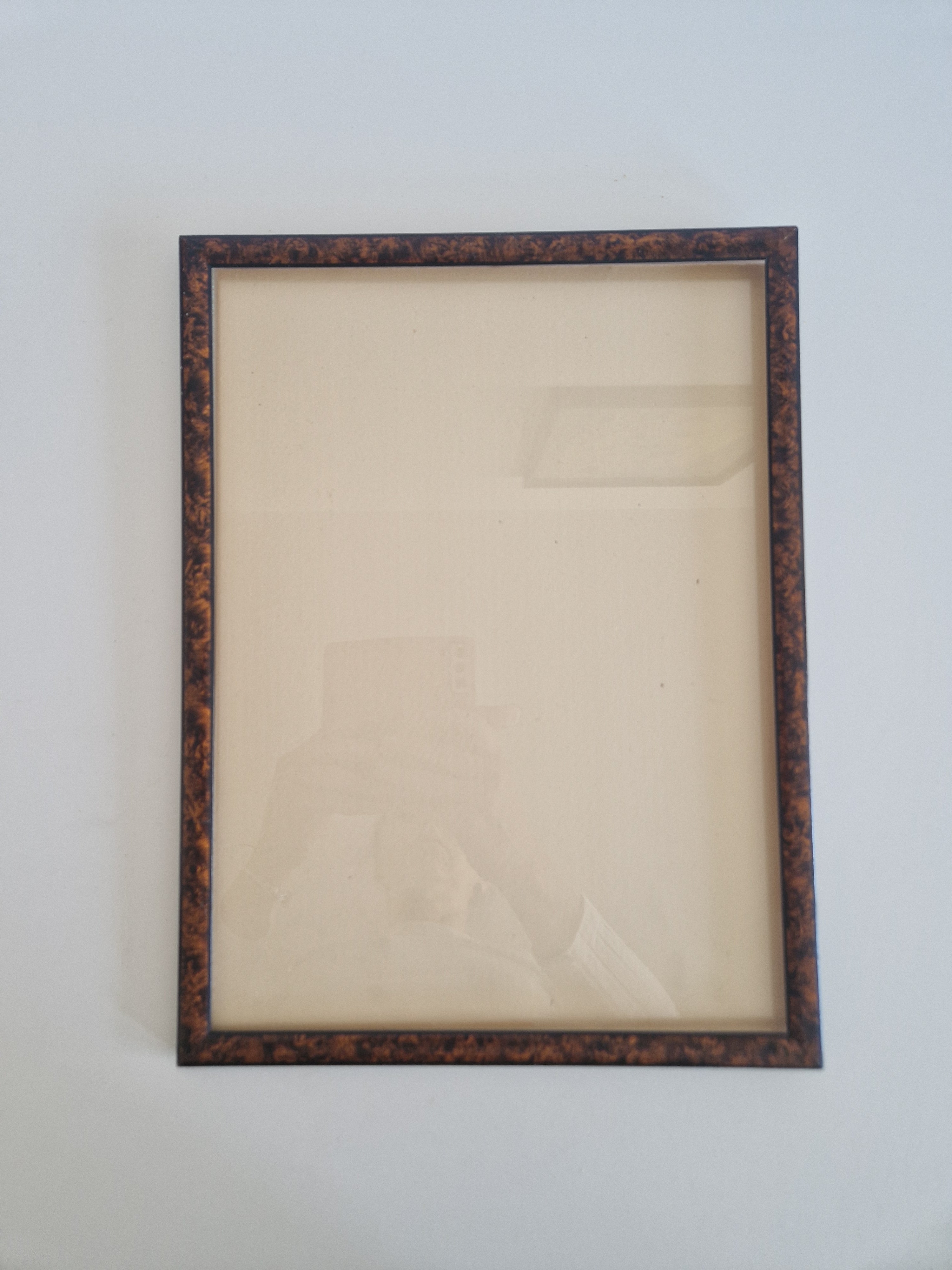 Cadre photo mural grand format en écaille de tortue vintage avec vitre