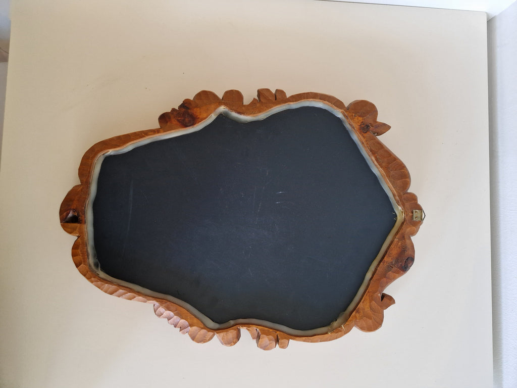 Handgeschnitzter Tiroler Nussbaumspiegel – Alpines Antikstück, ca. 1940er Jahre