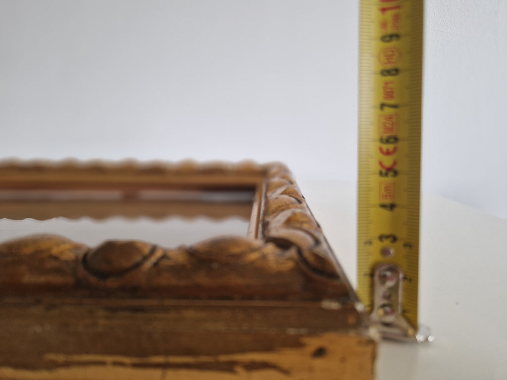 Cadre photo vintage en bois doré orné | Moulure à vagues festonnée | Ouverture 22×17cm | Verre inclus | Prêt à accrocher