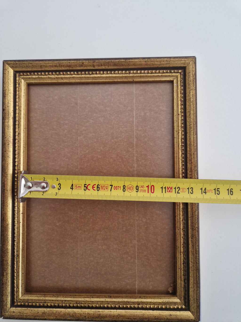 Vintage Holzbilderrahmen | Antike goldene Perlenleiste | 13×15cm Öffnung | Glas inklusive | Fertig zum Aufhängen