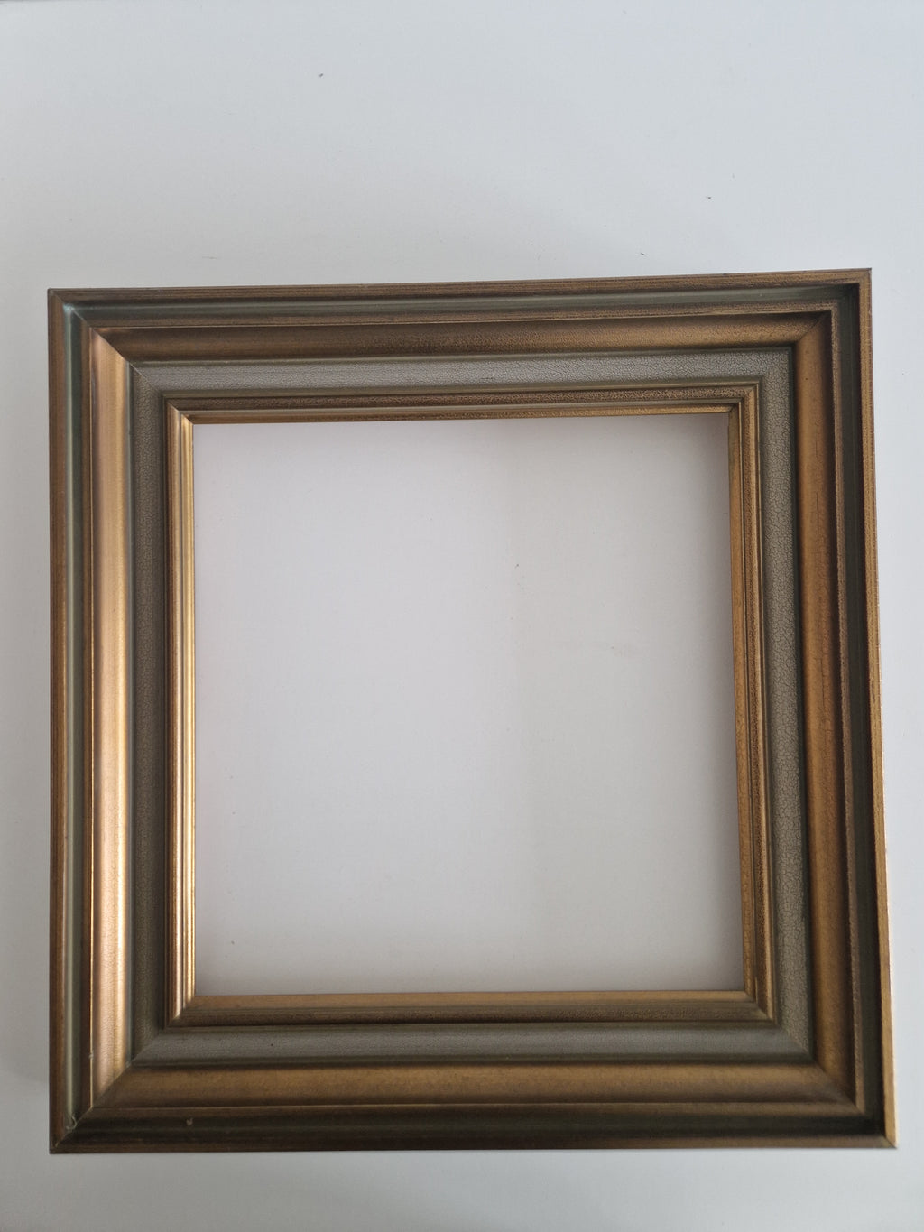 Vintage Antiker Gold-Stufenbilderrahmen | 30×30cm Öffnung | Galerie-Stil | Ohne Glas