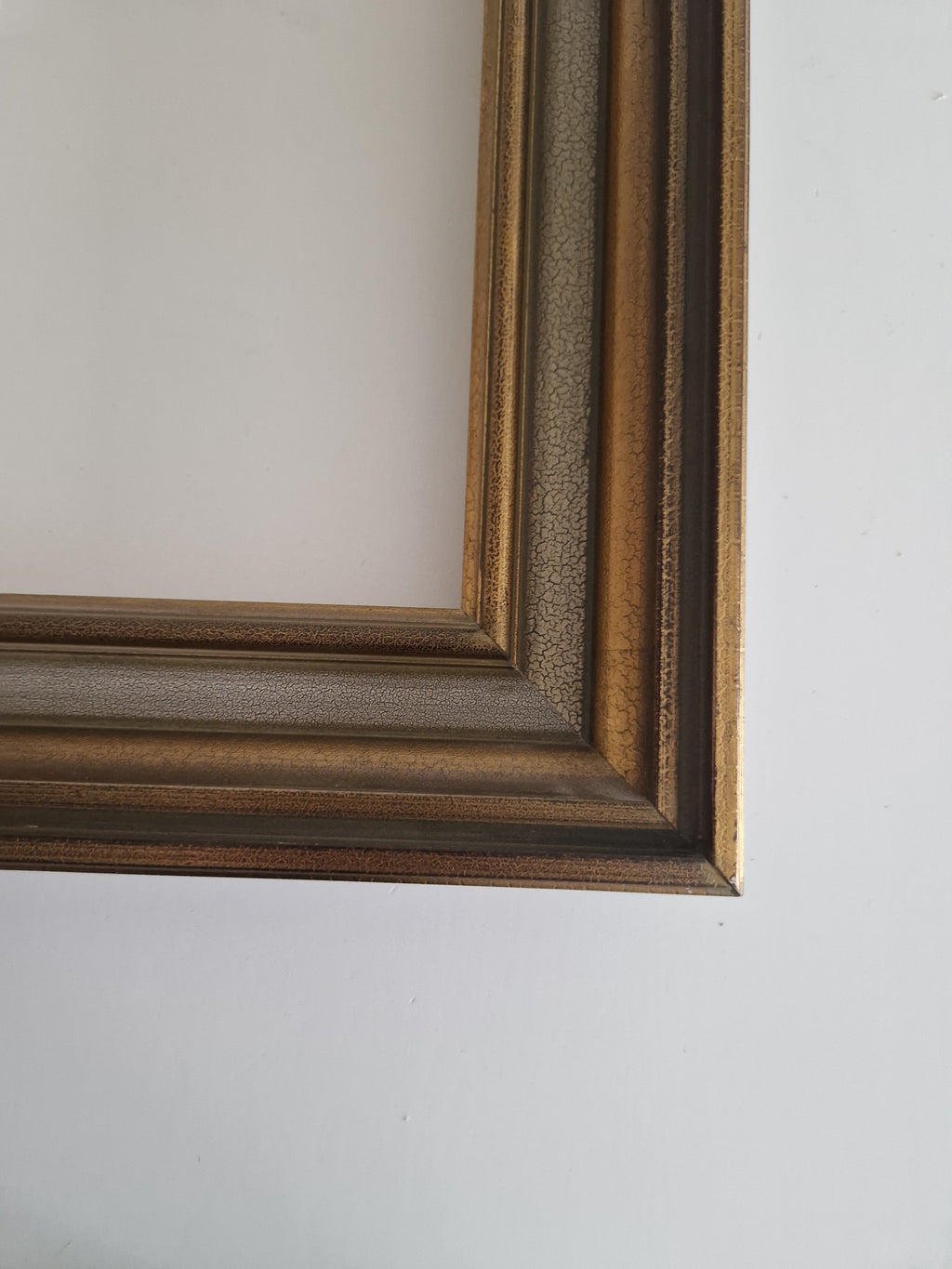 Vintage Antiker Gold-Stufenbilderrahmen | 30×30cm Öffnung | Galerie-Stil | Ohne Glas