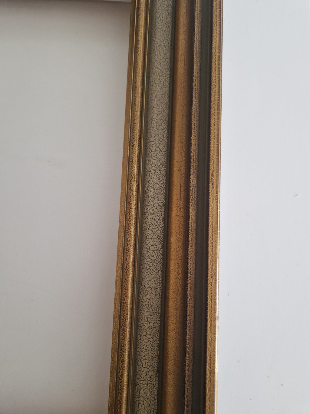 Vintage Antiker Gold-Stufenbilderrahmen | 30×30cm Öffnung | Galerie-Stil | Ohne Glas