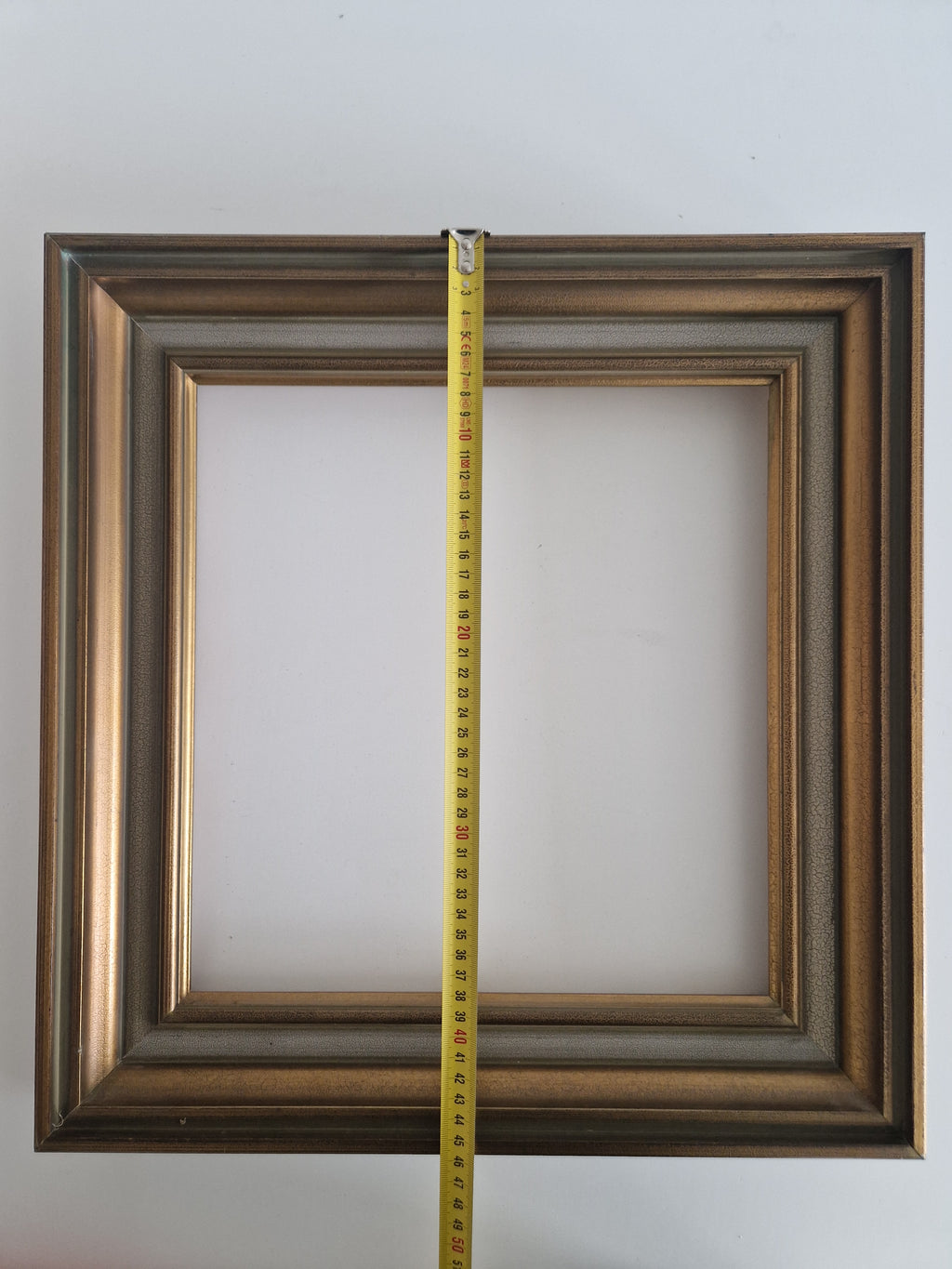 Vintage Antiker Gold-Stufenbilderrahmen | 30×30cm Öffnung | Galerie-Stil | Ohne Glas