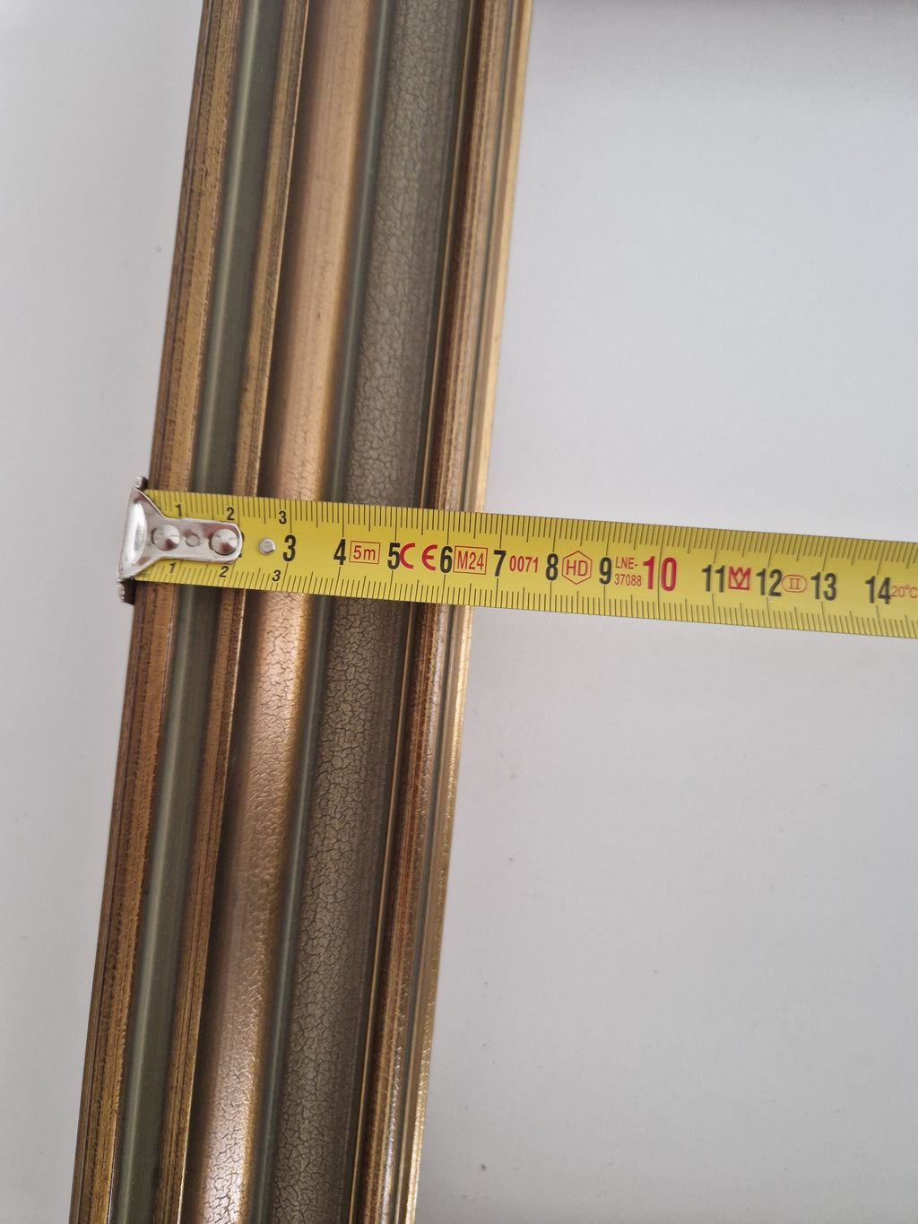 Vintage Antiker Gold-Stufenbilderrahmen | 30×30cm Öffnung | Galerie-Stil | Ohne Glas