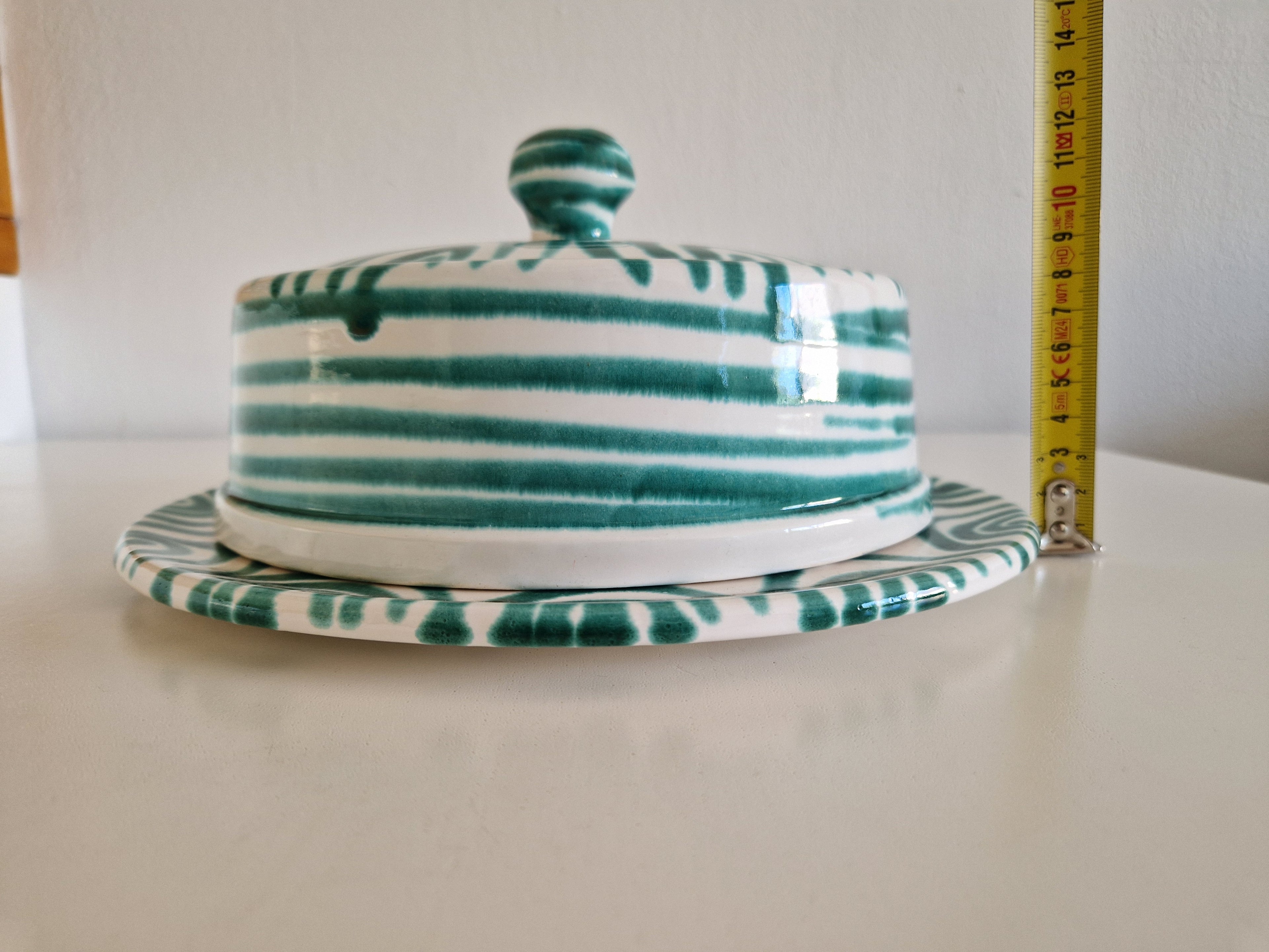 Gmundner Keramik Autriche — Beurre ou Cloche à Fromage avec Plat | Grün Geflammt | Peint à la main | 28 cm