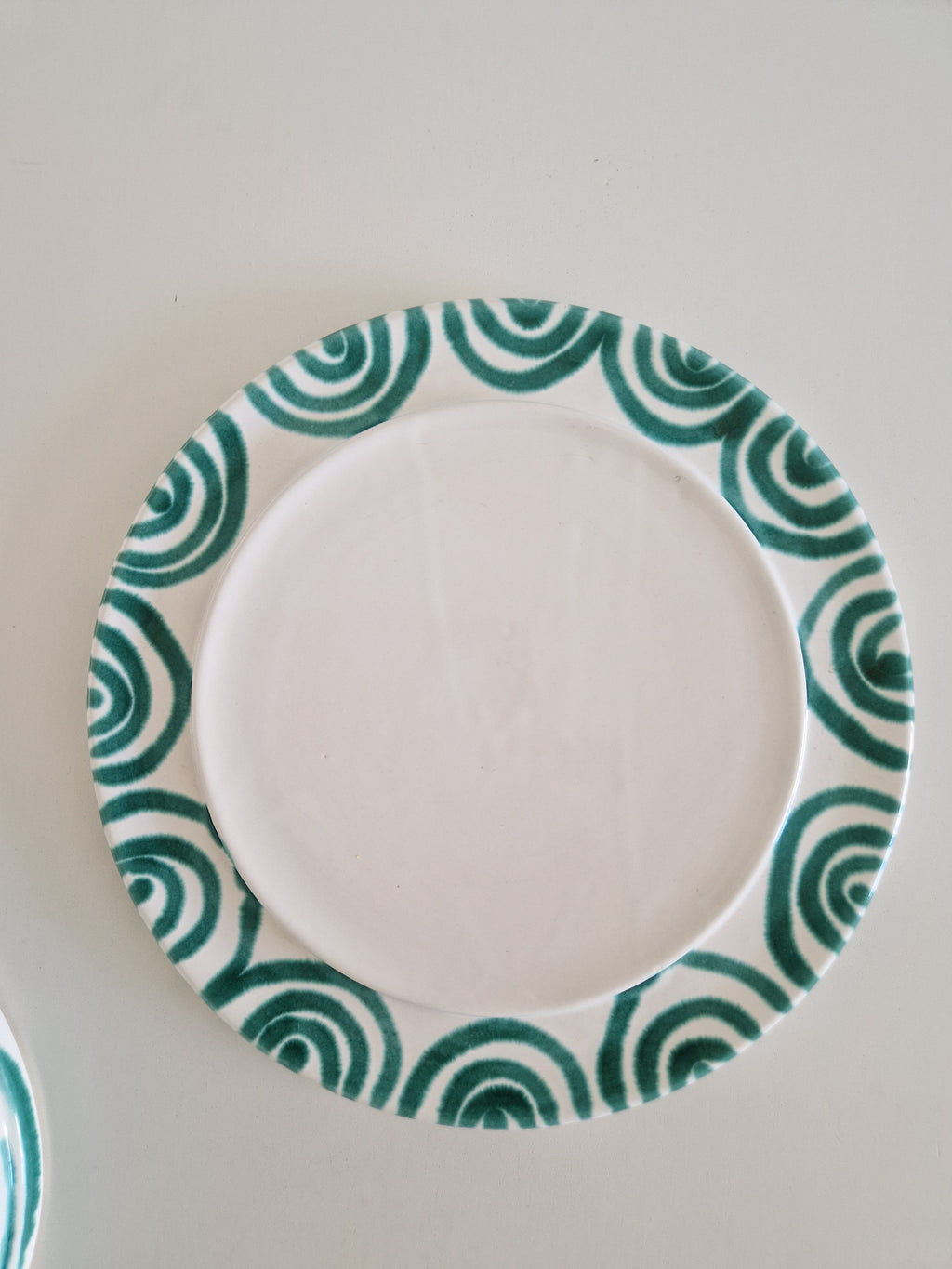 Gmundner Keramik Autriche — Beurre ou Cloche à Fromage avec Plat | Grün Geflammt | Peint à la main | 28 cm